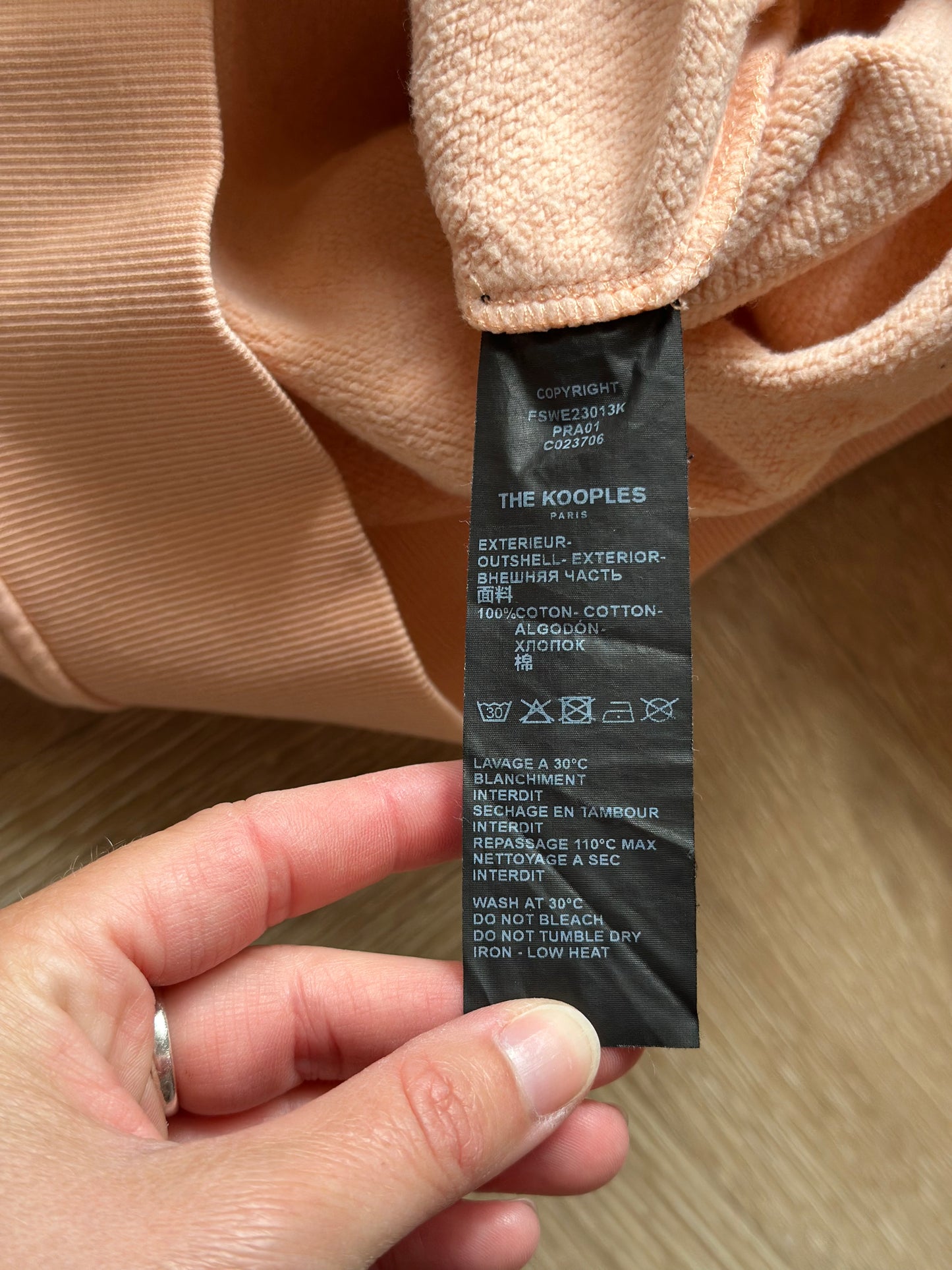 Sweat à capuche abricot T.36