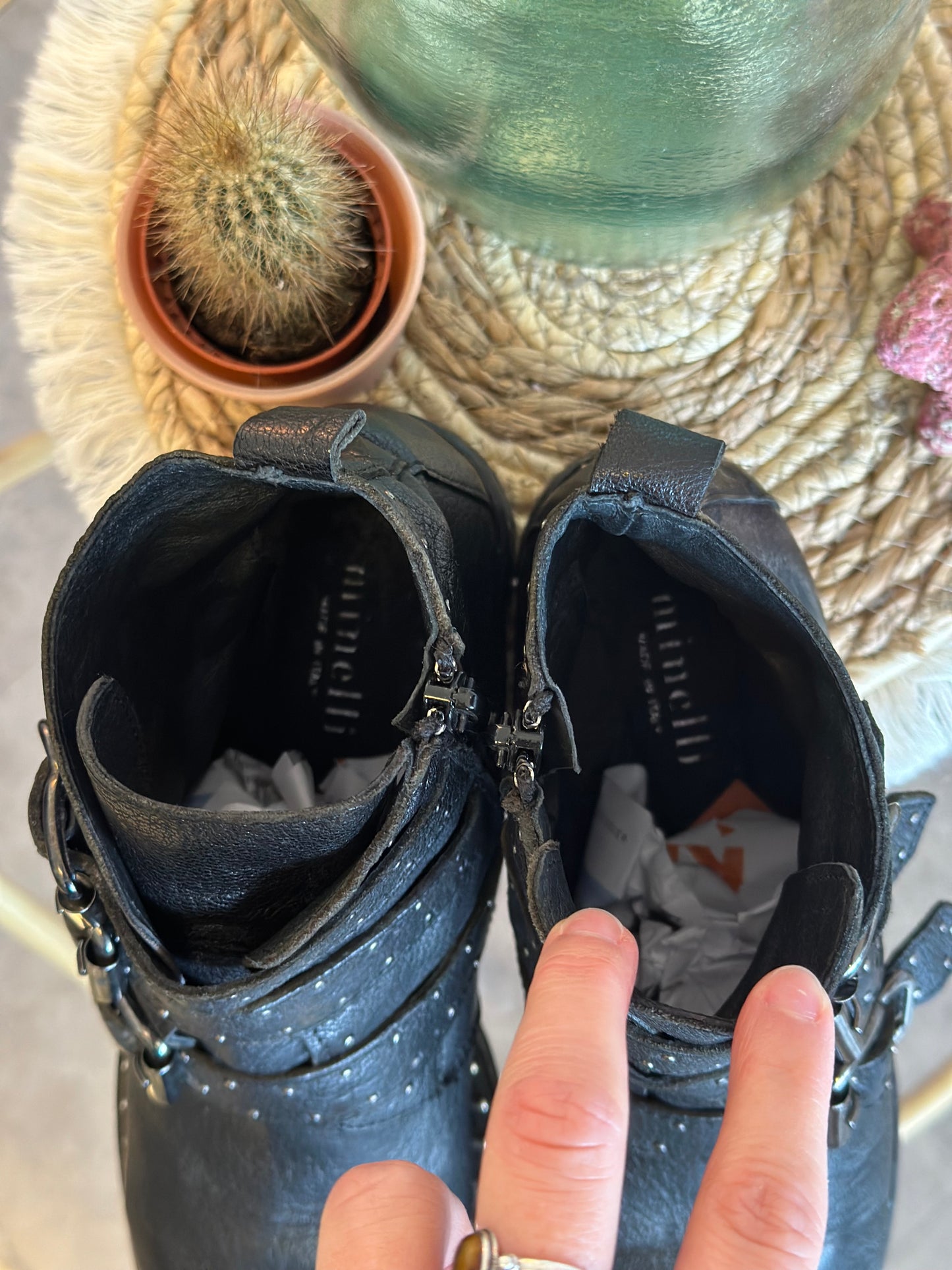 Bottines en cuir modèle Franilla T.37