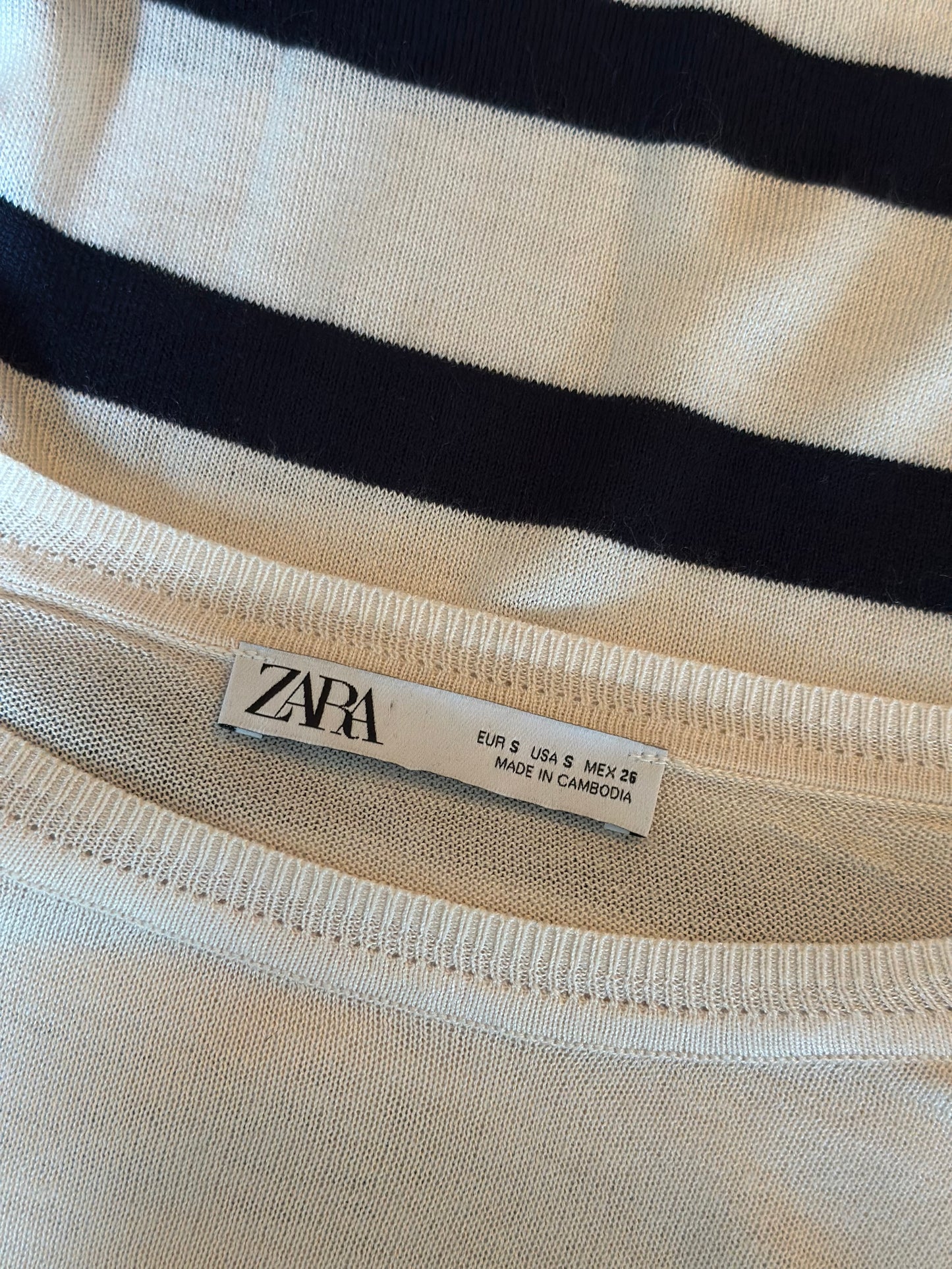 Pull fin marinière blanc et noir en maille T.36