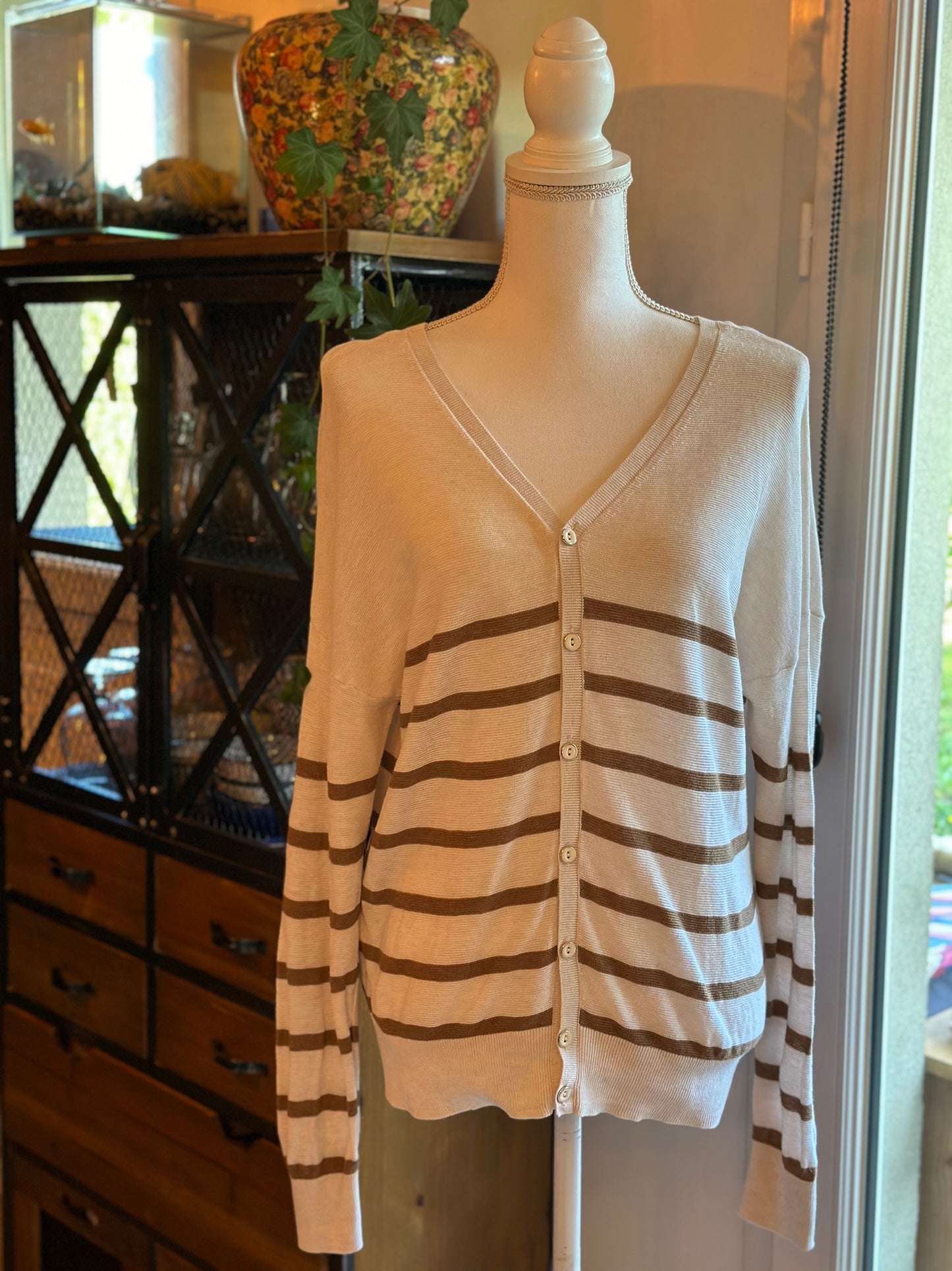 Cardigan en maille fine blanc à rayures marron clair T.36 oversize