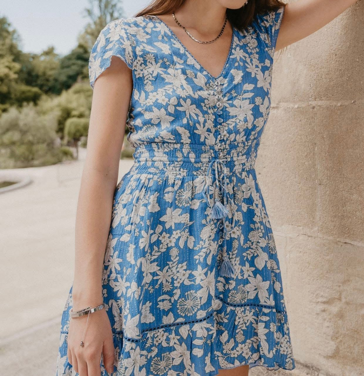 Robe d’été Goa dos ouvert à fleurs bleu blanc T.36