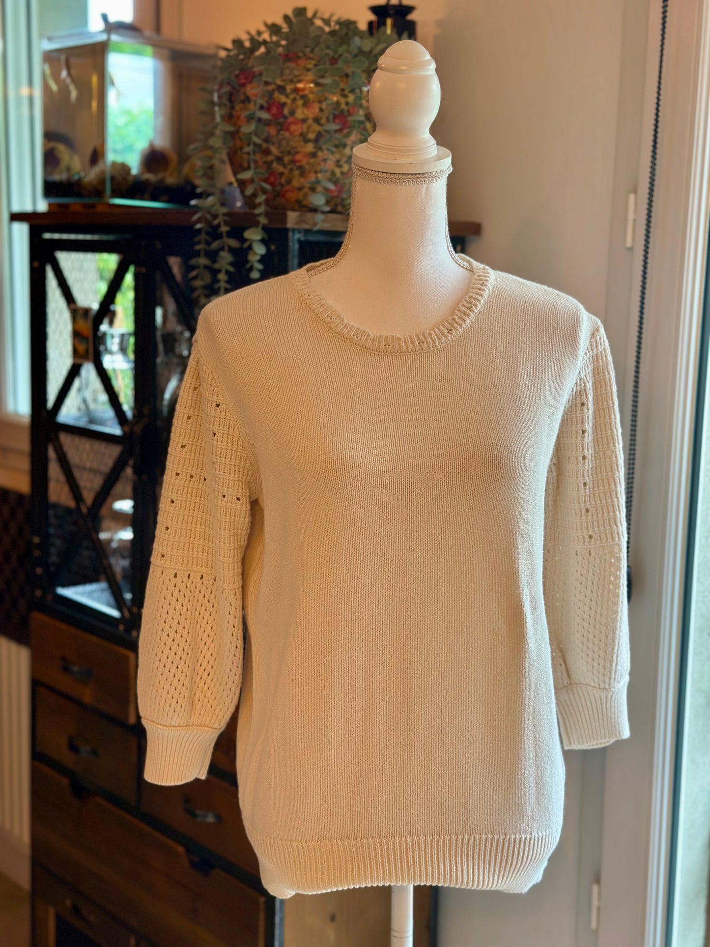 Pull en maille ajouré modèle Mathilda T.36
