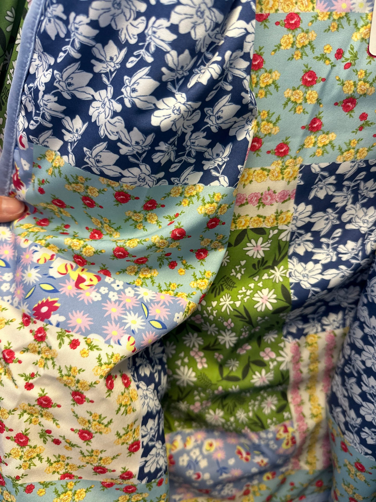 Belle veste imprimée motifs patchwork fleuris colorée T.36