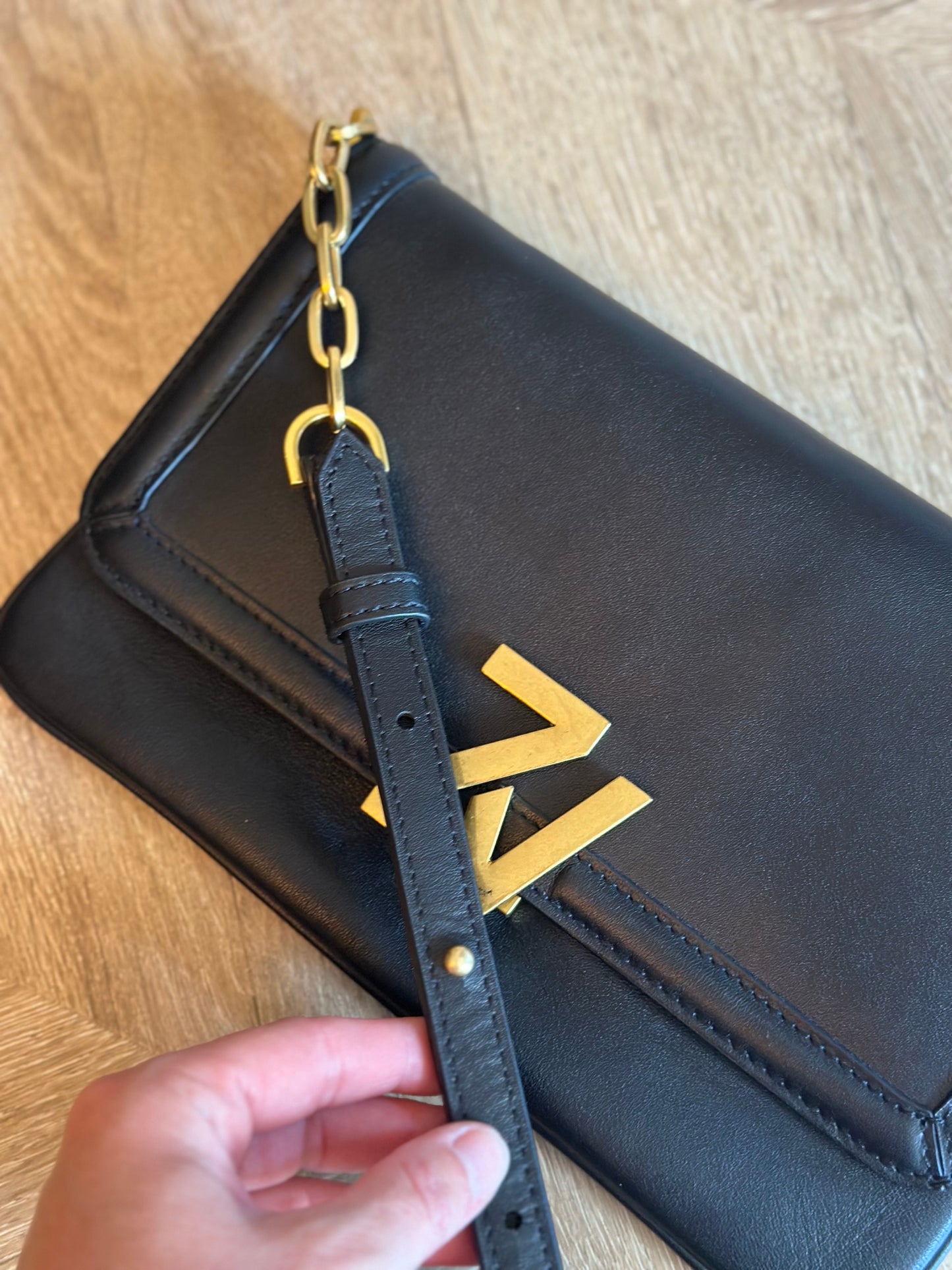 Sac à rabat cuir noir ZV Initiale