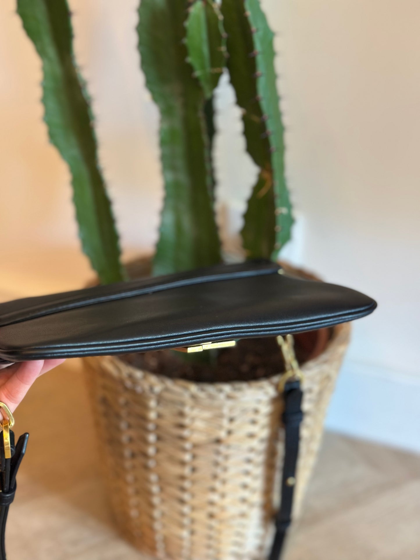 Sac à rabat cuir noir ZV Initiale