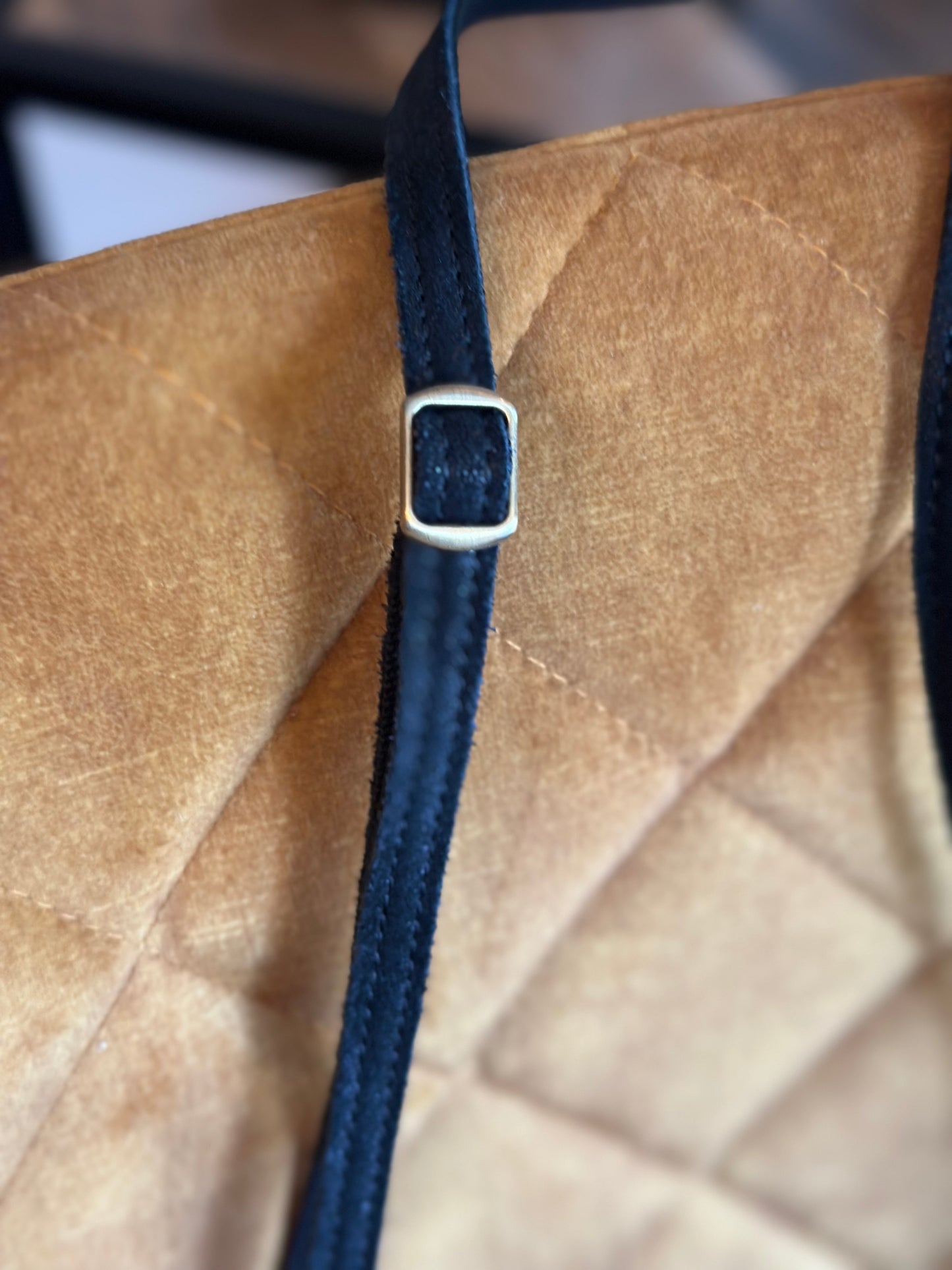 Sac en cuir rose et bleu zèbre modèle “Mama” avec double bandoulière