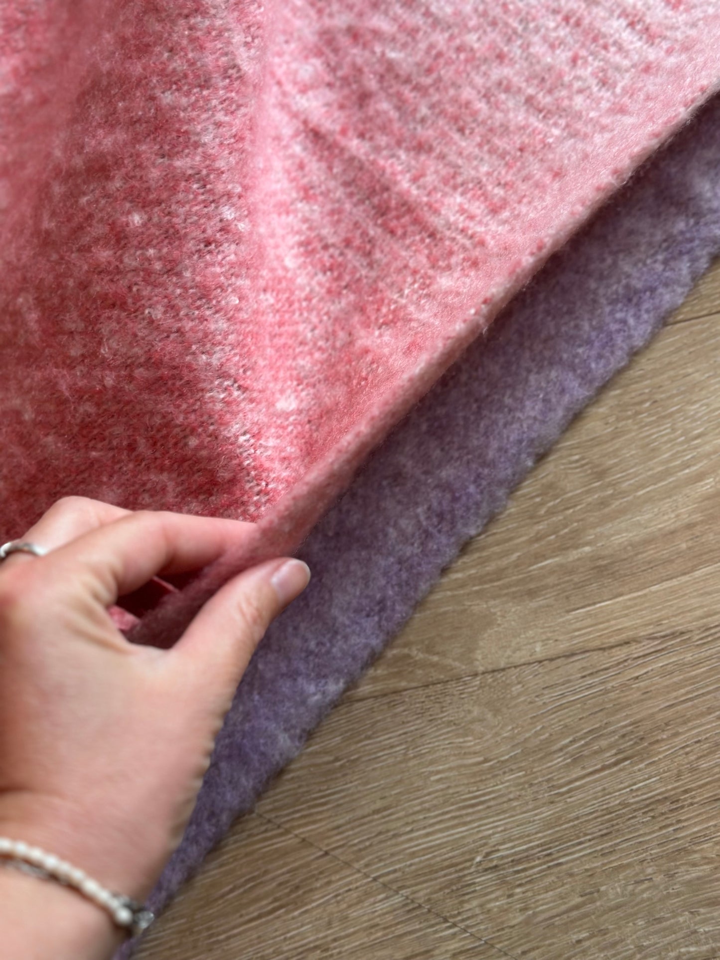 Écharpe dégradé rose et violet