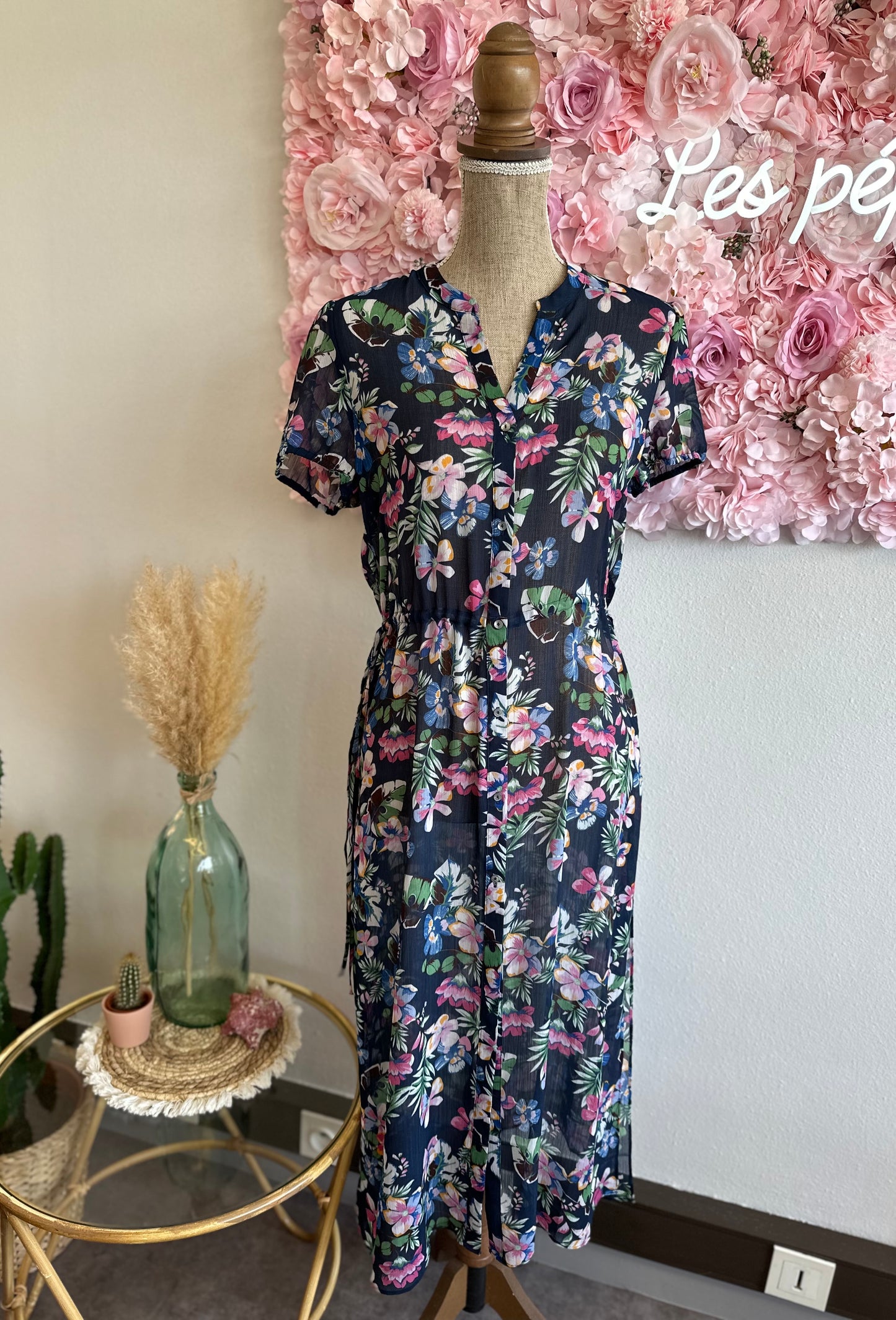 Robe longue en toile de viscose fleurie T.38