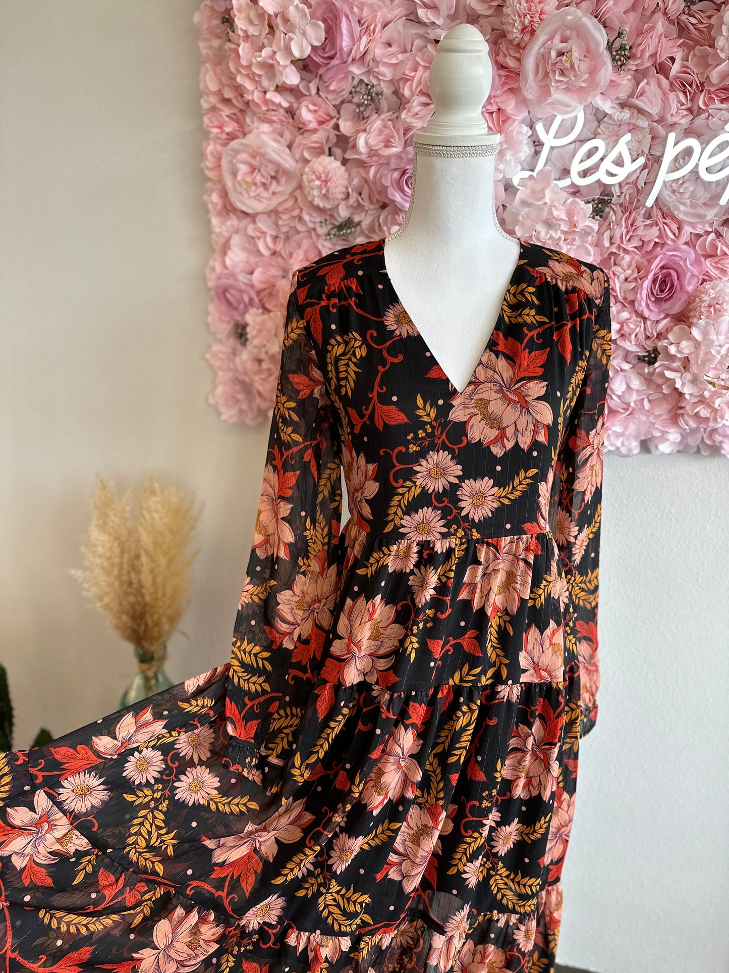 Robe longue fluide à motifs fleuris T.36