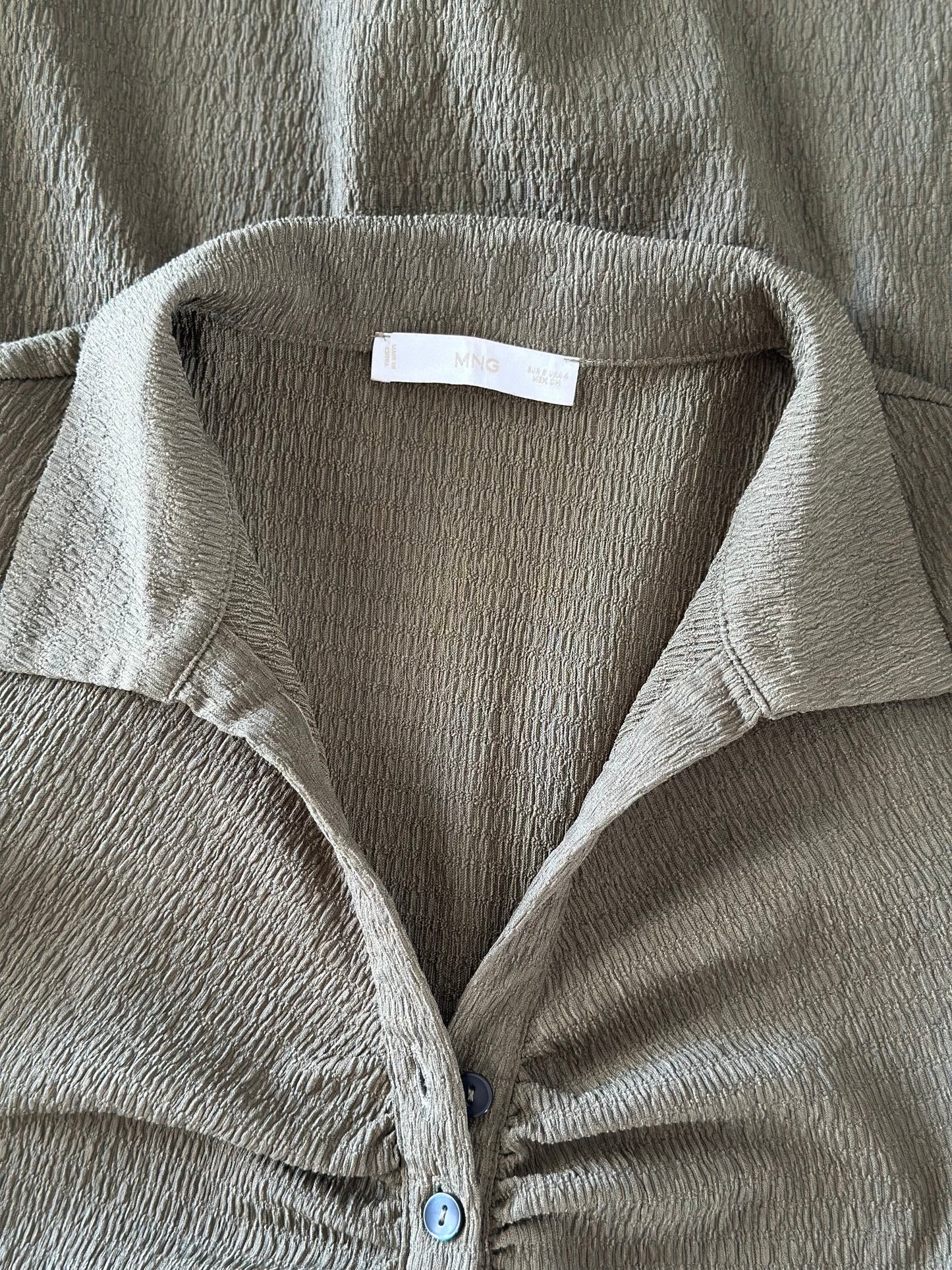 Robe kaki effet crêpé T.36