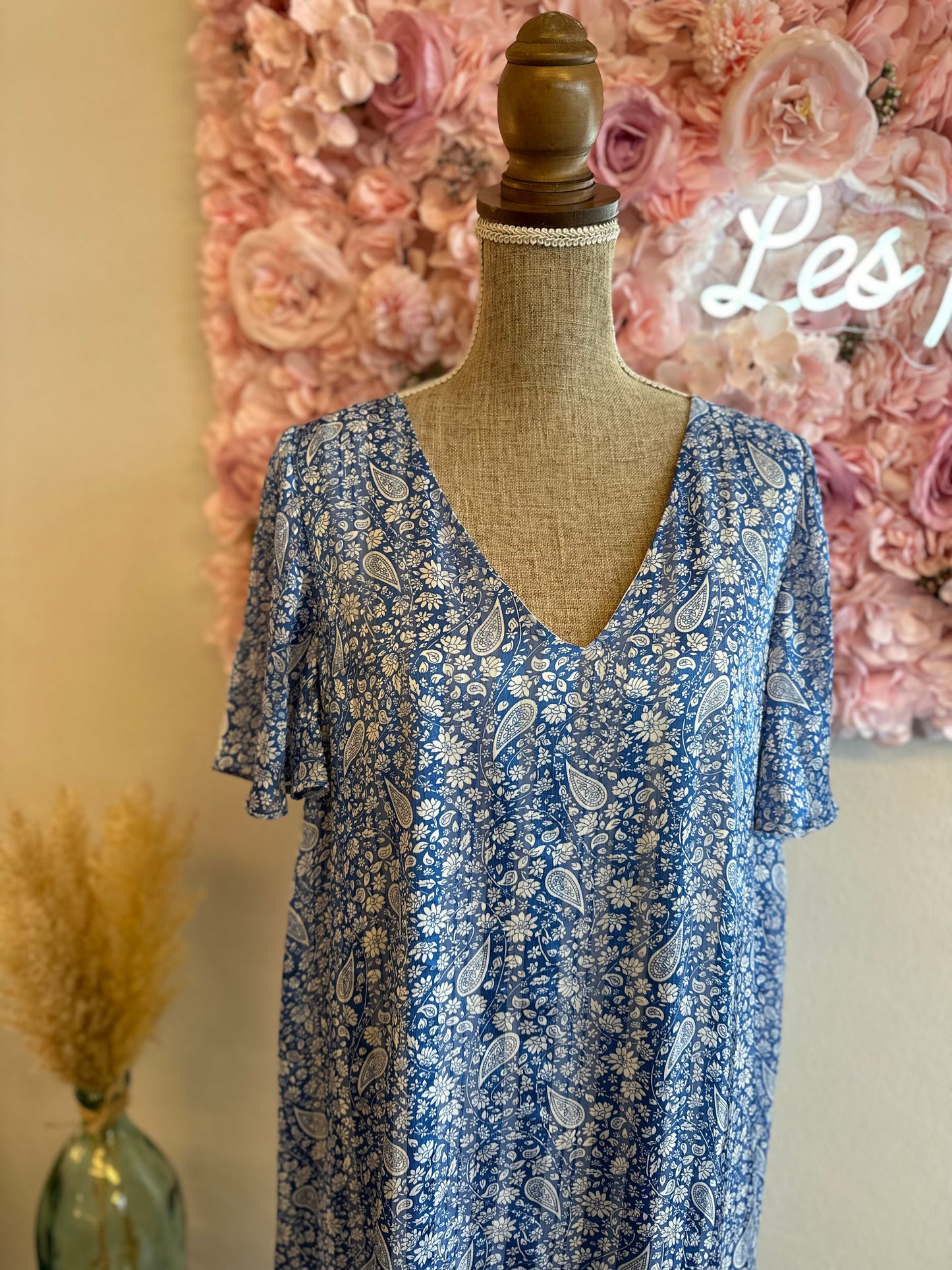 Robe bleue clair avec motif cachemire T.38