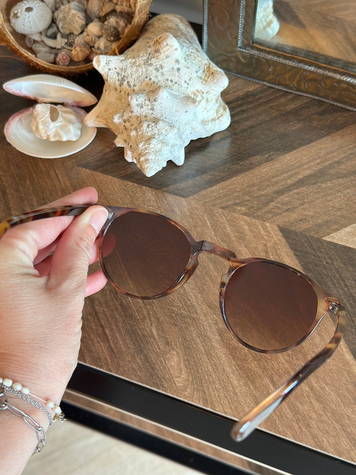 Lunettes de soleil unisexe – monture écaille brun protection UV