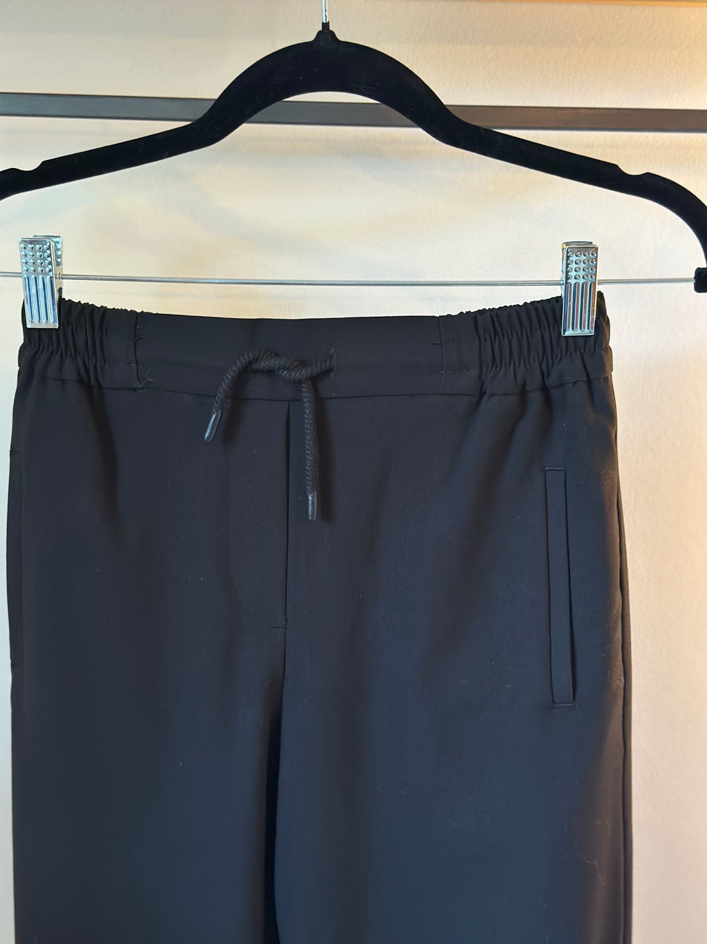 Pantalon droit type chino noir neuf T.34