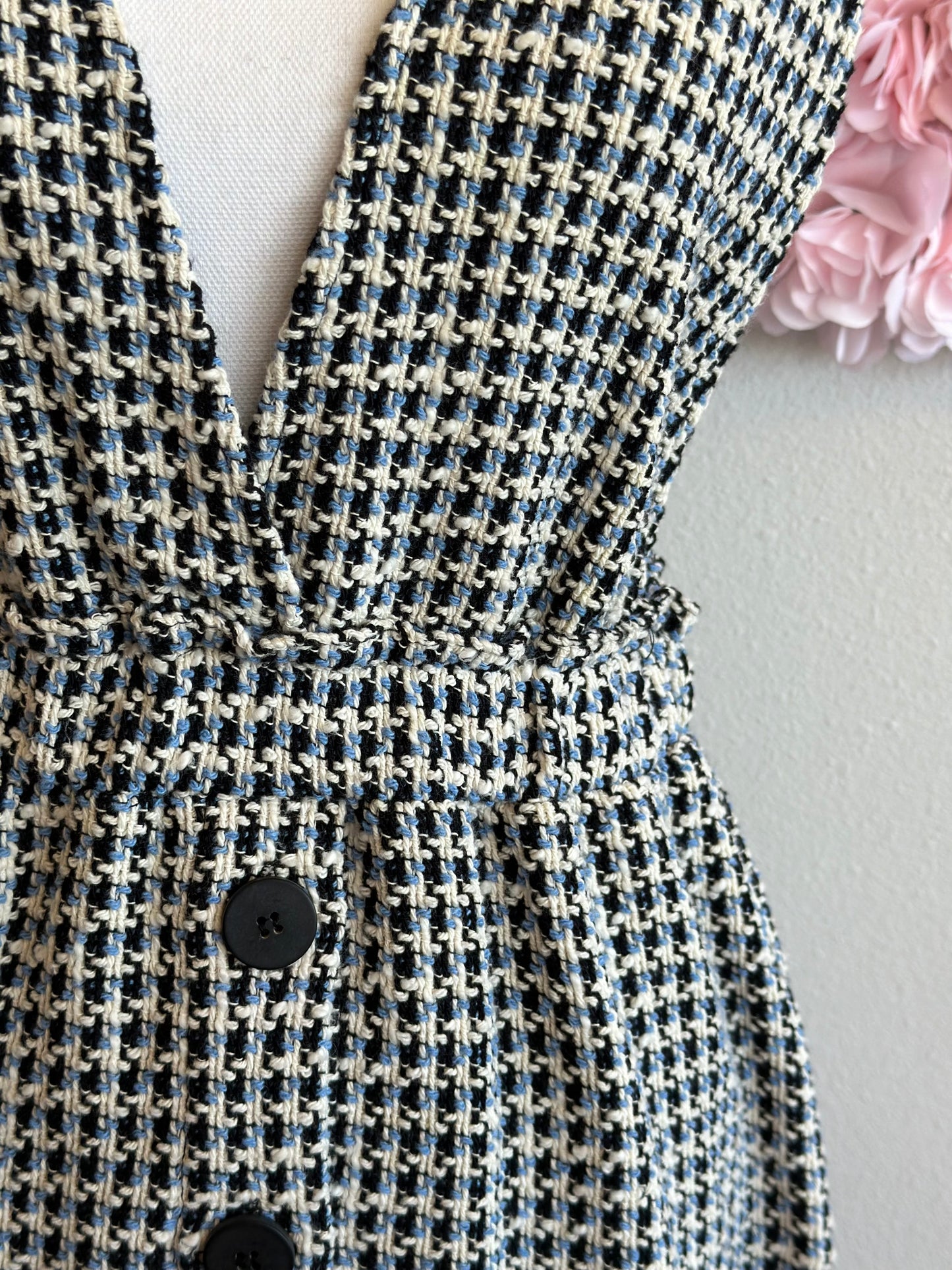 Robe en tweed bleu, noir et blanc neuve, T.36