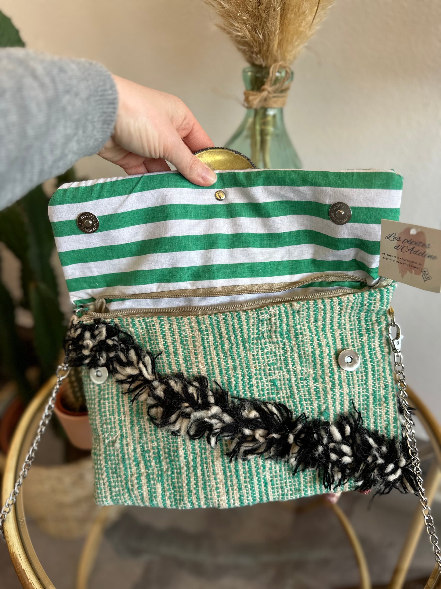 Pochette en bandoulière artisanale en bandoulière