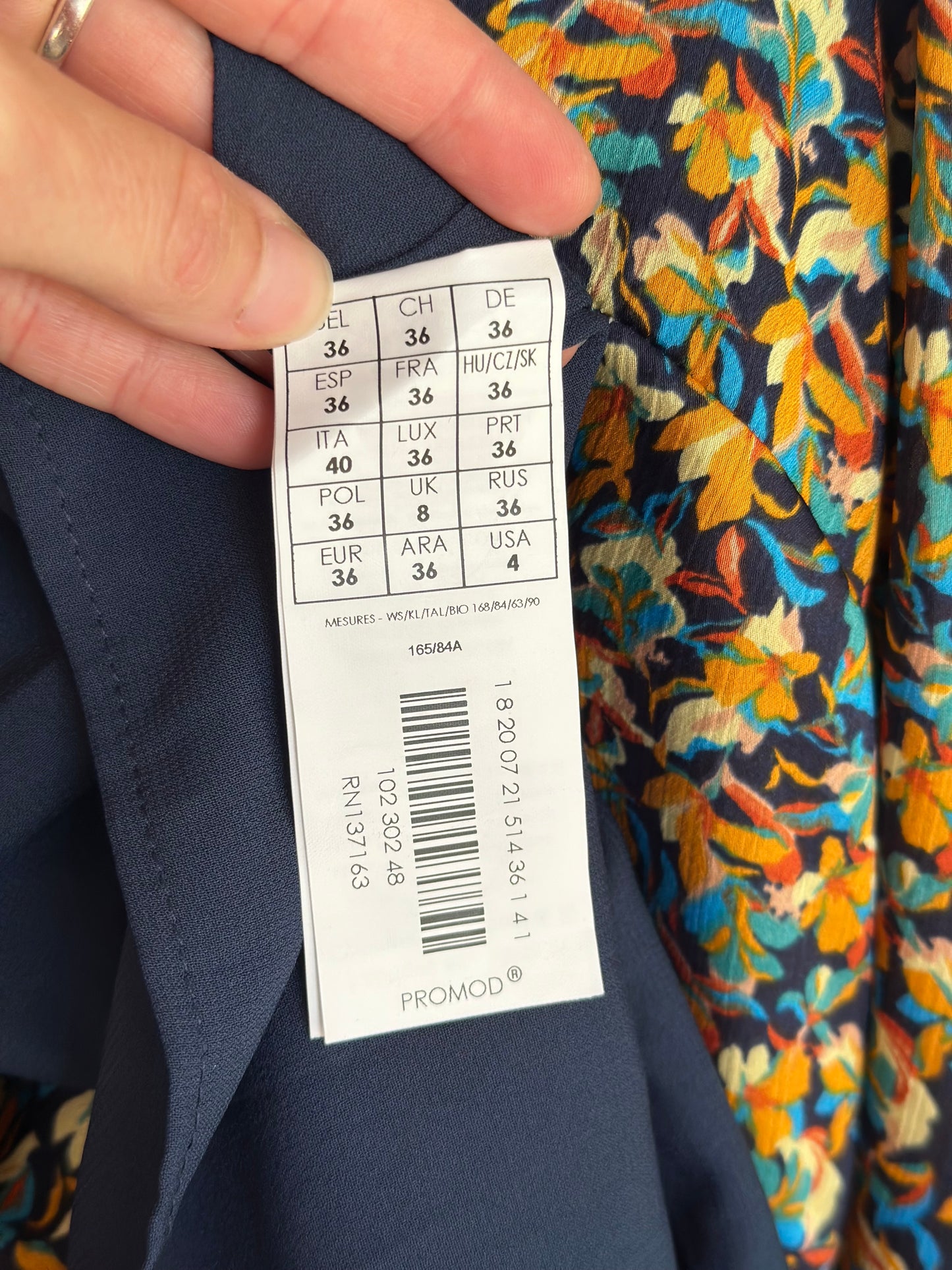Robe élégante à fleurs colorées, neuve avec étiquette T.36