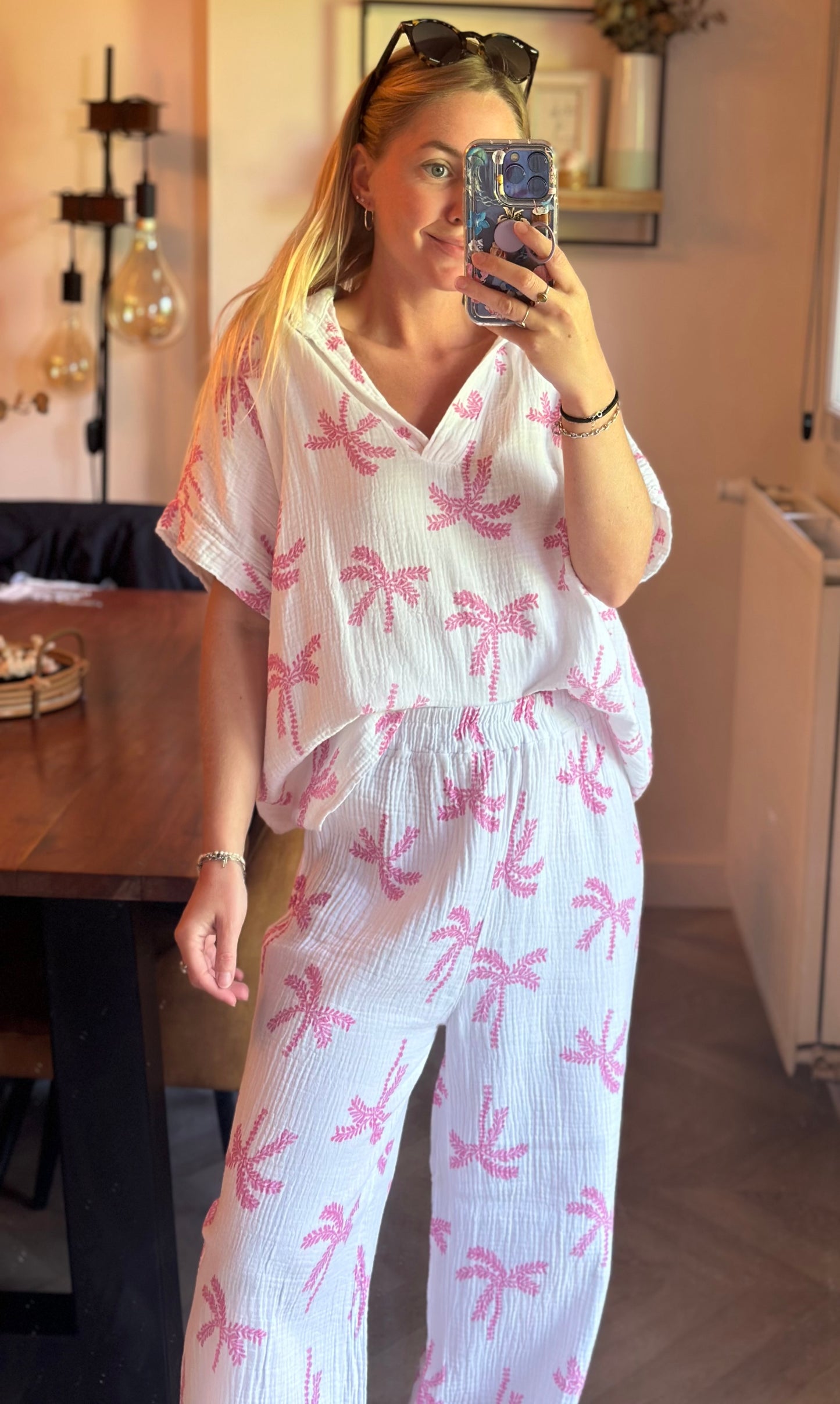 Ensemble d’été en gaze de coton blanc brodé de palmiers roses T.U