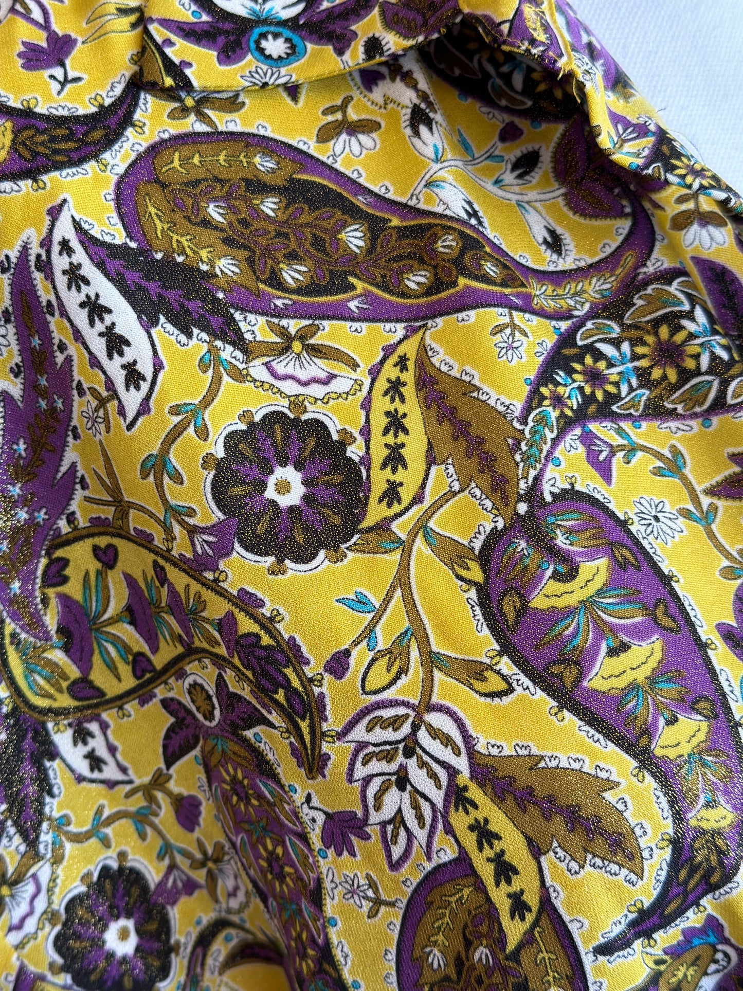 Chemisier court imprimé cachemire paisley jaune et violet, taille XS - Zara