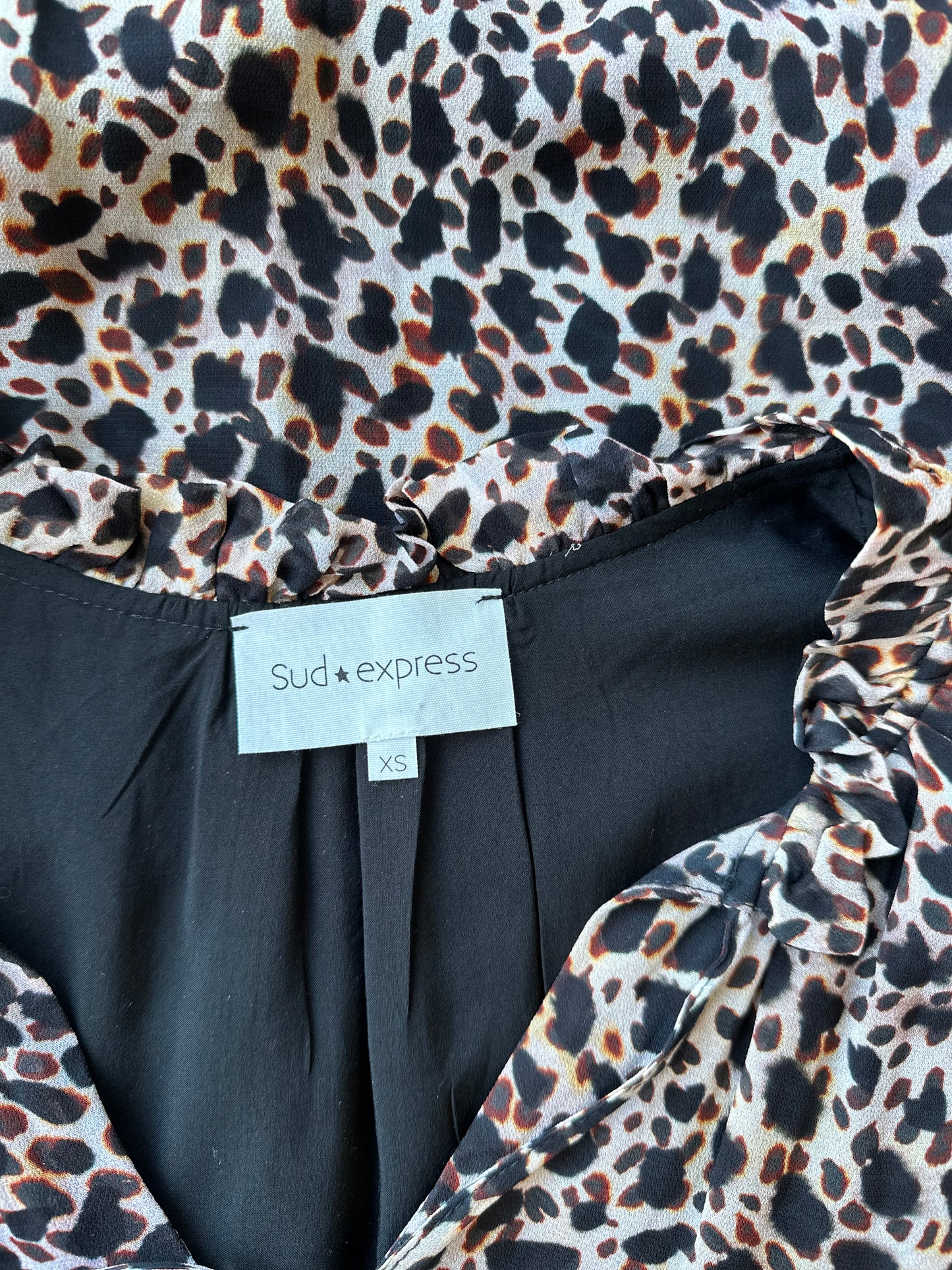 Robe fluide imprimée façon léopard T.34/36