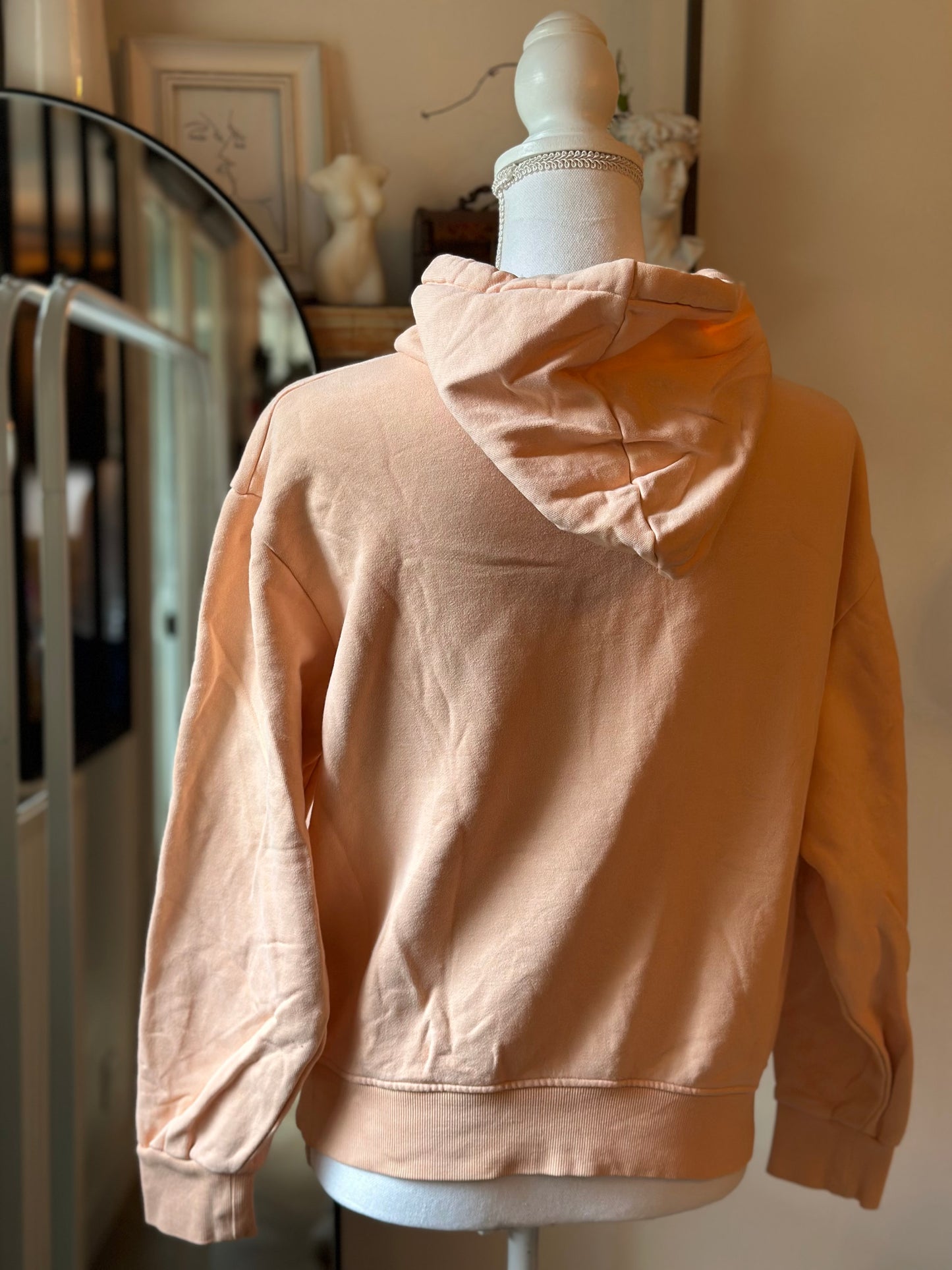Sweat à capuche abricot T.36