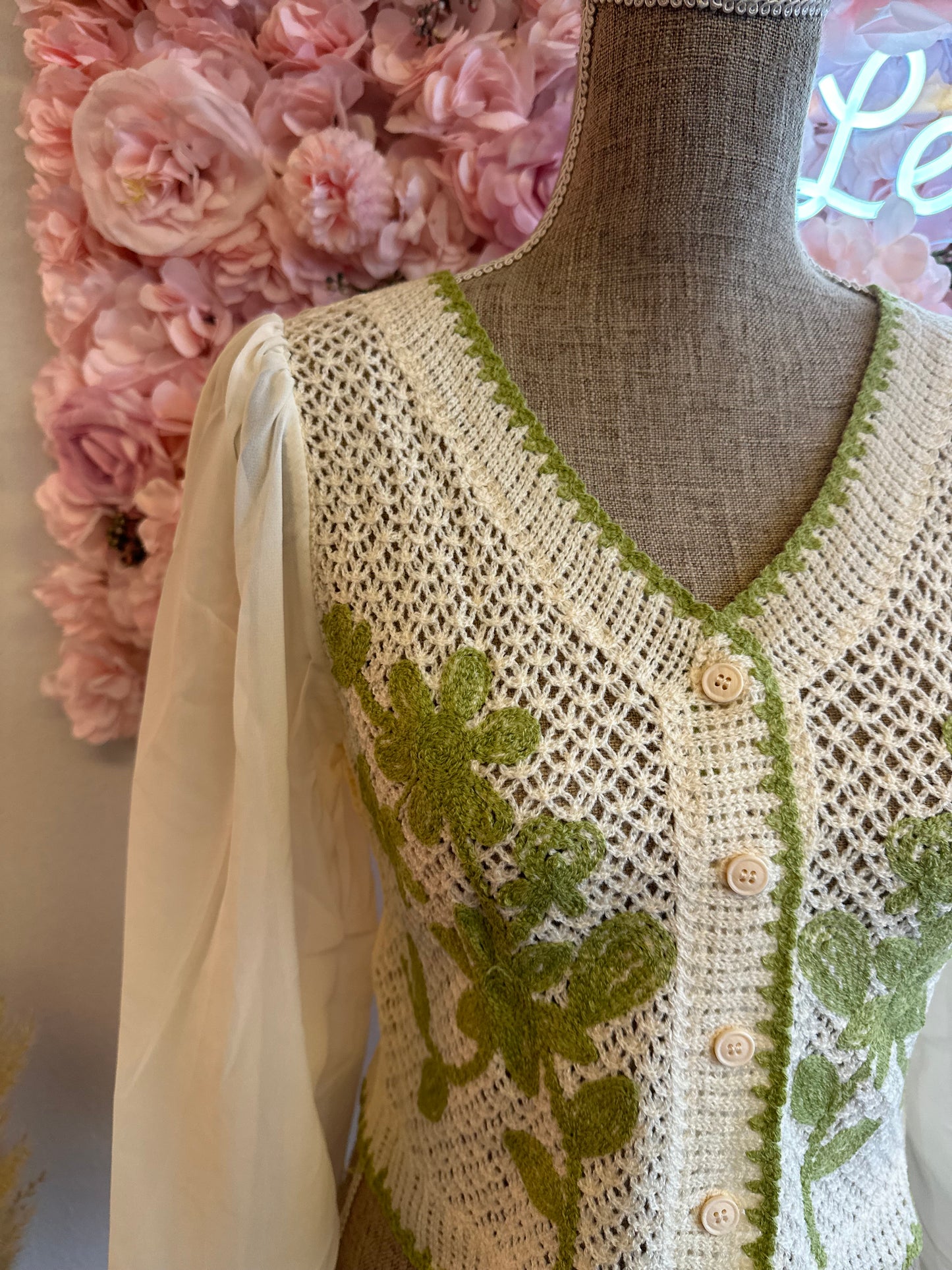Top cardigan au crochet fleuri vert clair T.36