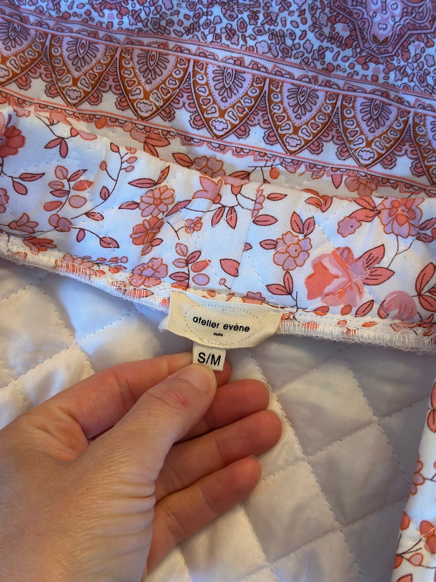 Veste matelassée sans manches fleurie T.36/38