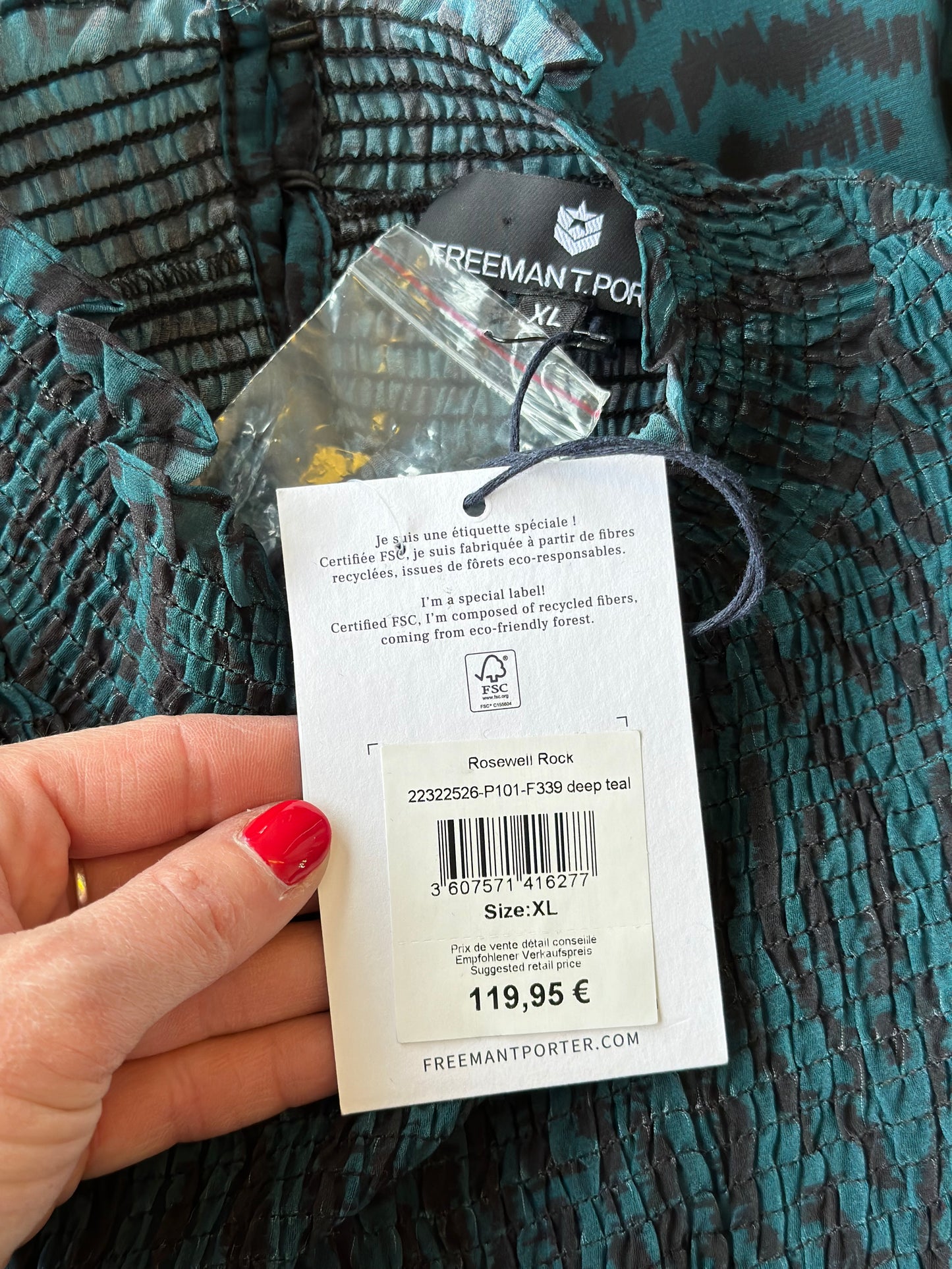 Robe fluide verte et noire à motifs neuve T.42