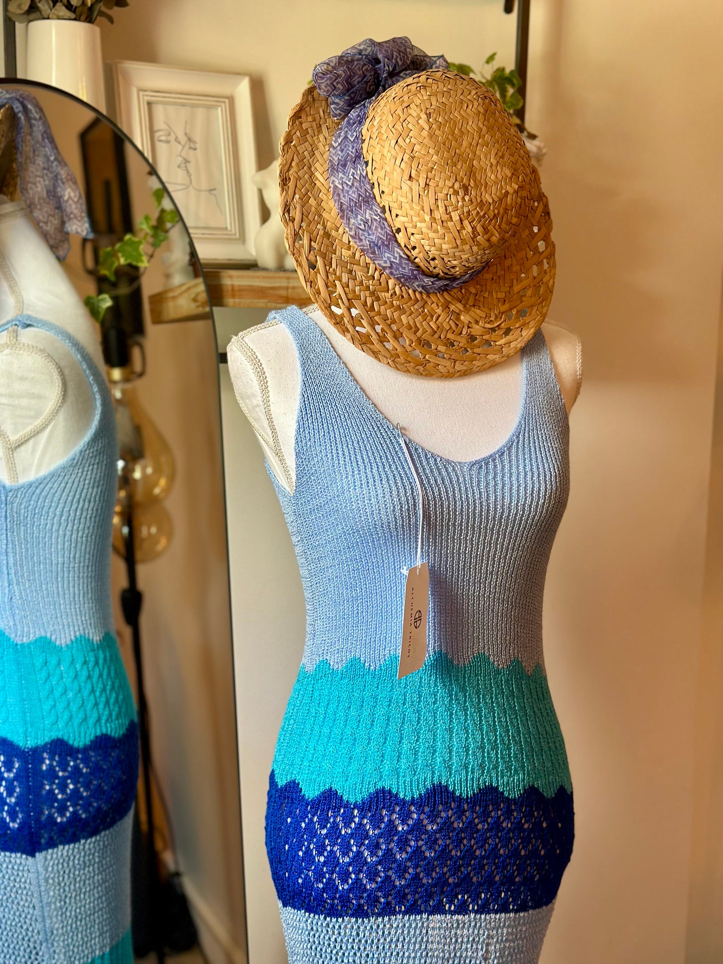 Robe longue maille bleue neuve T.U