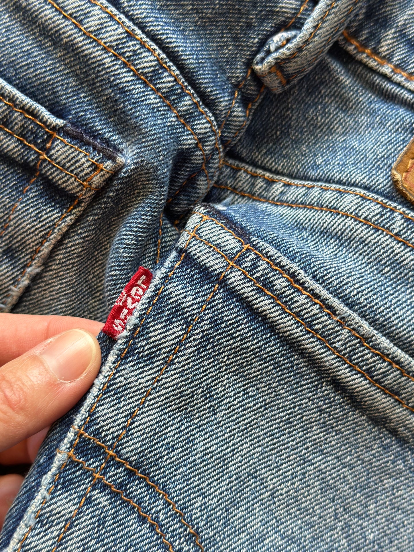 Jean Levi’s 505 C – Taille W25 L32 (équivalent 34/36 FR)