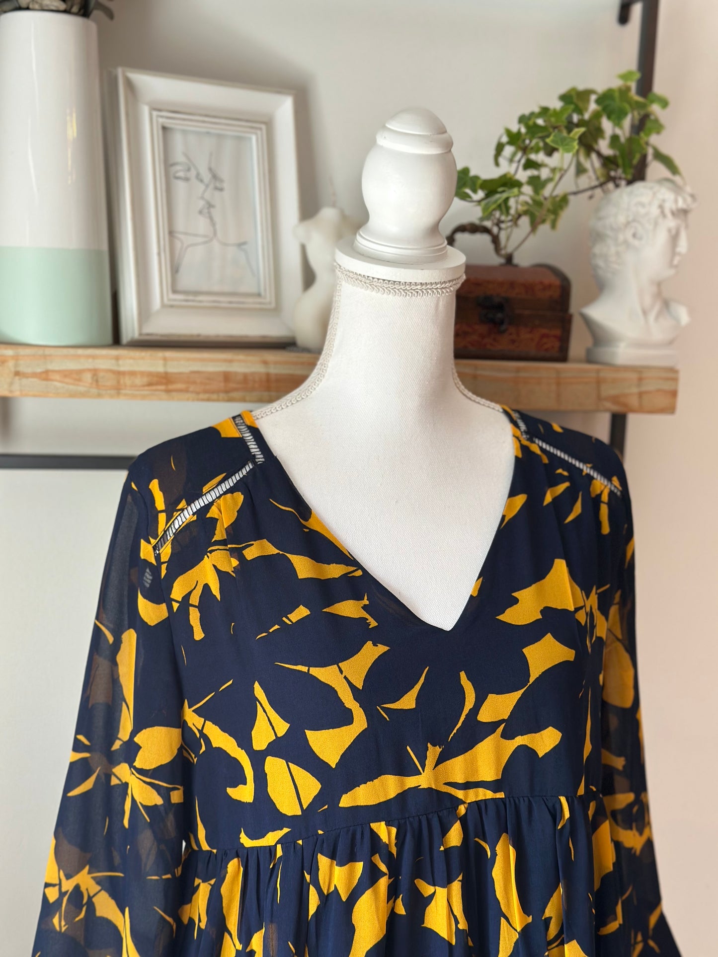 Robe imprimé jaune marine modèle Anouk T.38