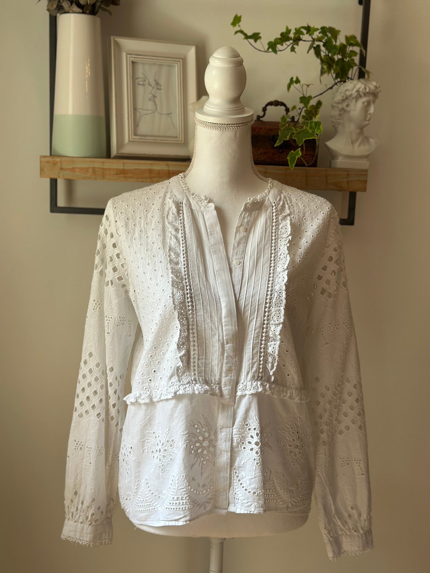 Blouse brodée blanche Zara en coton ajouré T.34/36 oversize