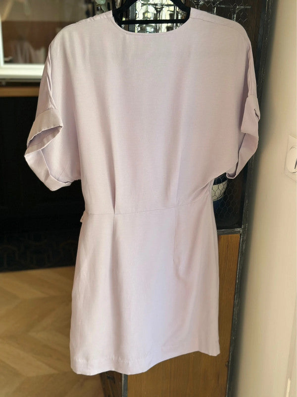 Robe portefeuille lilas pastel – Taille 34 – Neuve avec étiquette