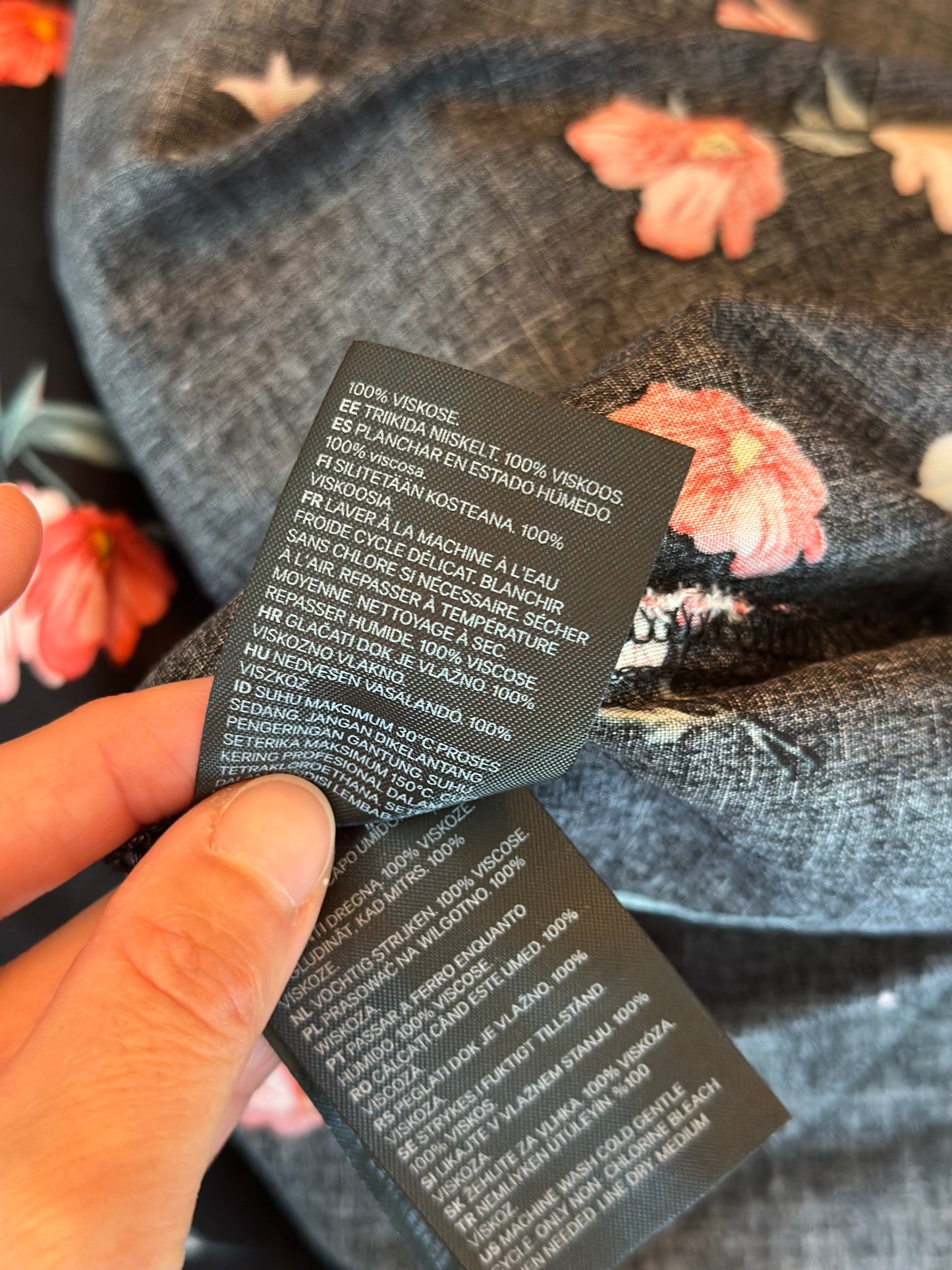 Robe fluide à fleurs T.36