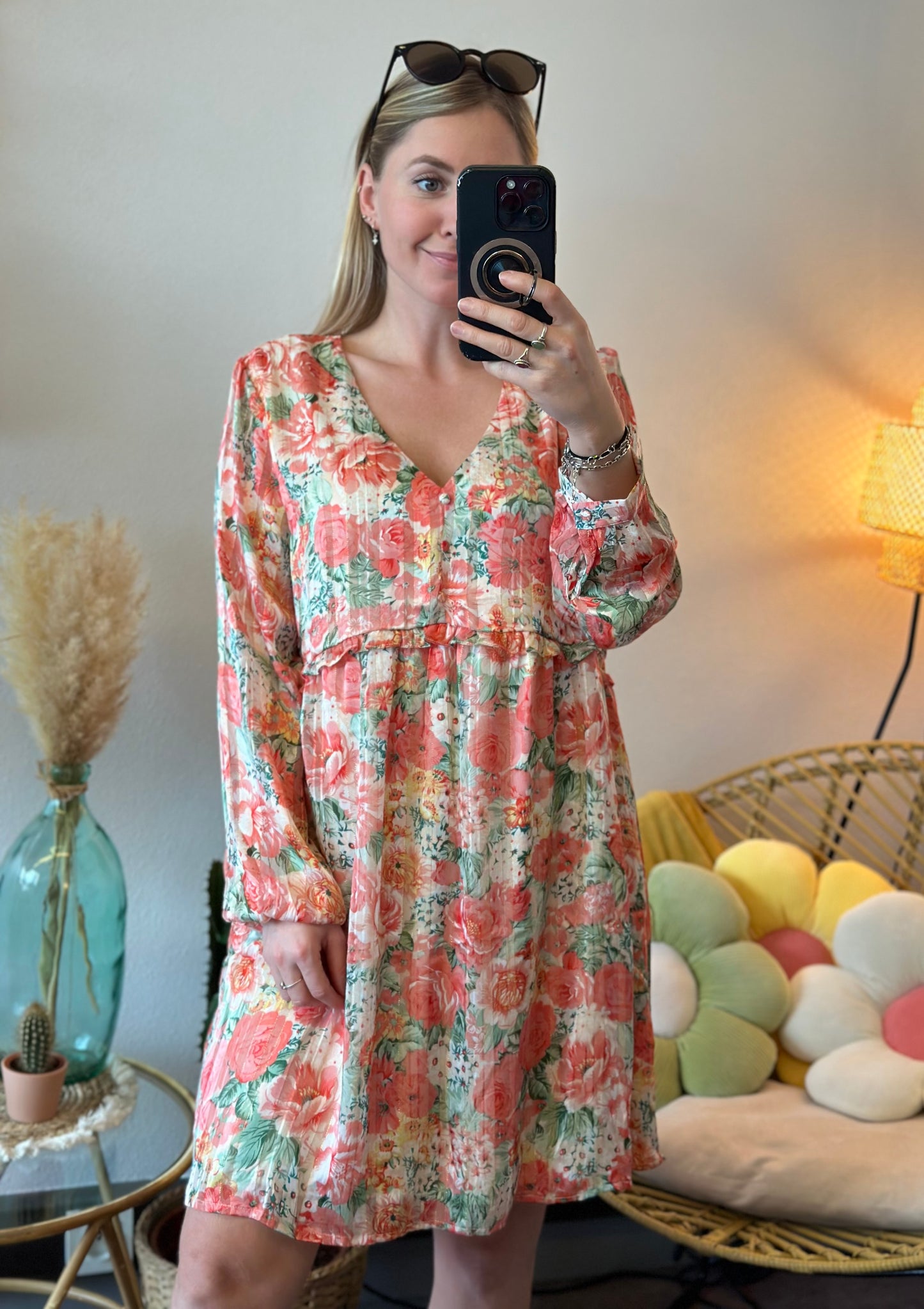 Robe fluide à motifs fleuris et lurex T.36 neuve