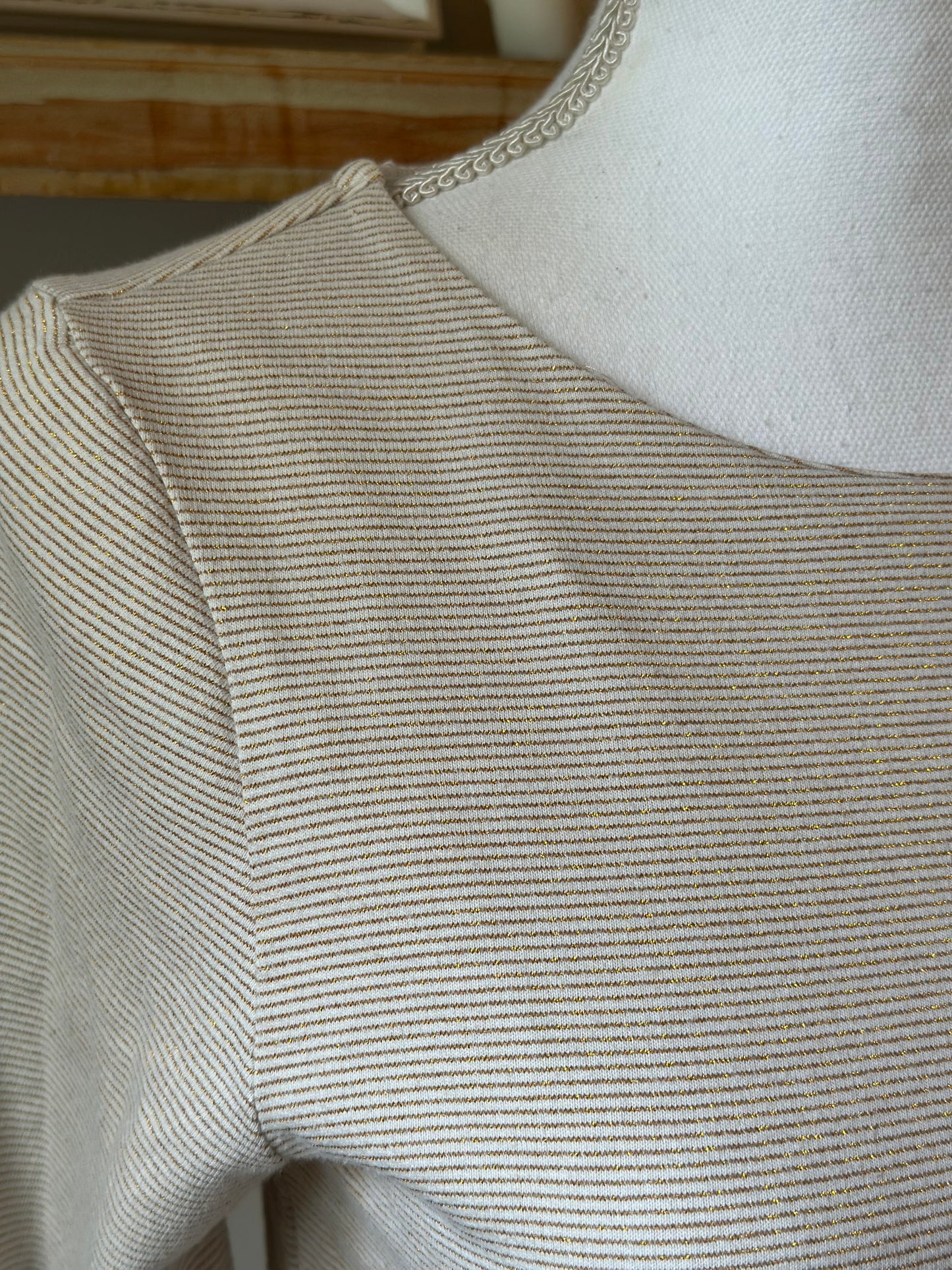 Pull fin blanc crème à rayures lurex doré T.36