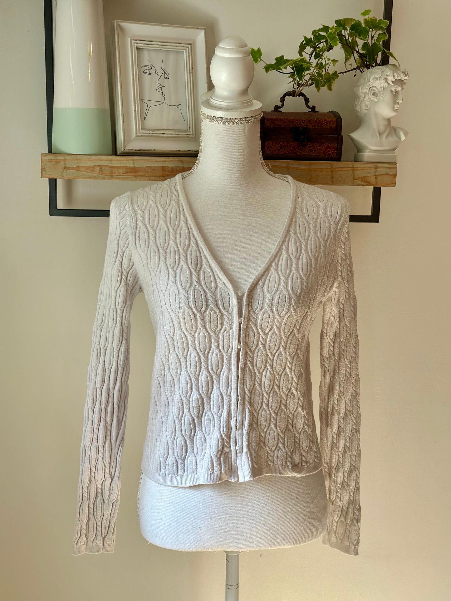 Pull blanc crème à boutons T.34