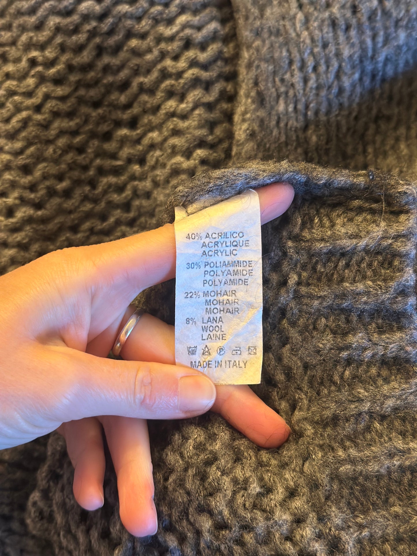 Pull col V uni gris en maille mohair oversize T.U