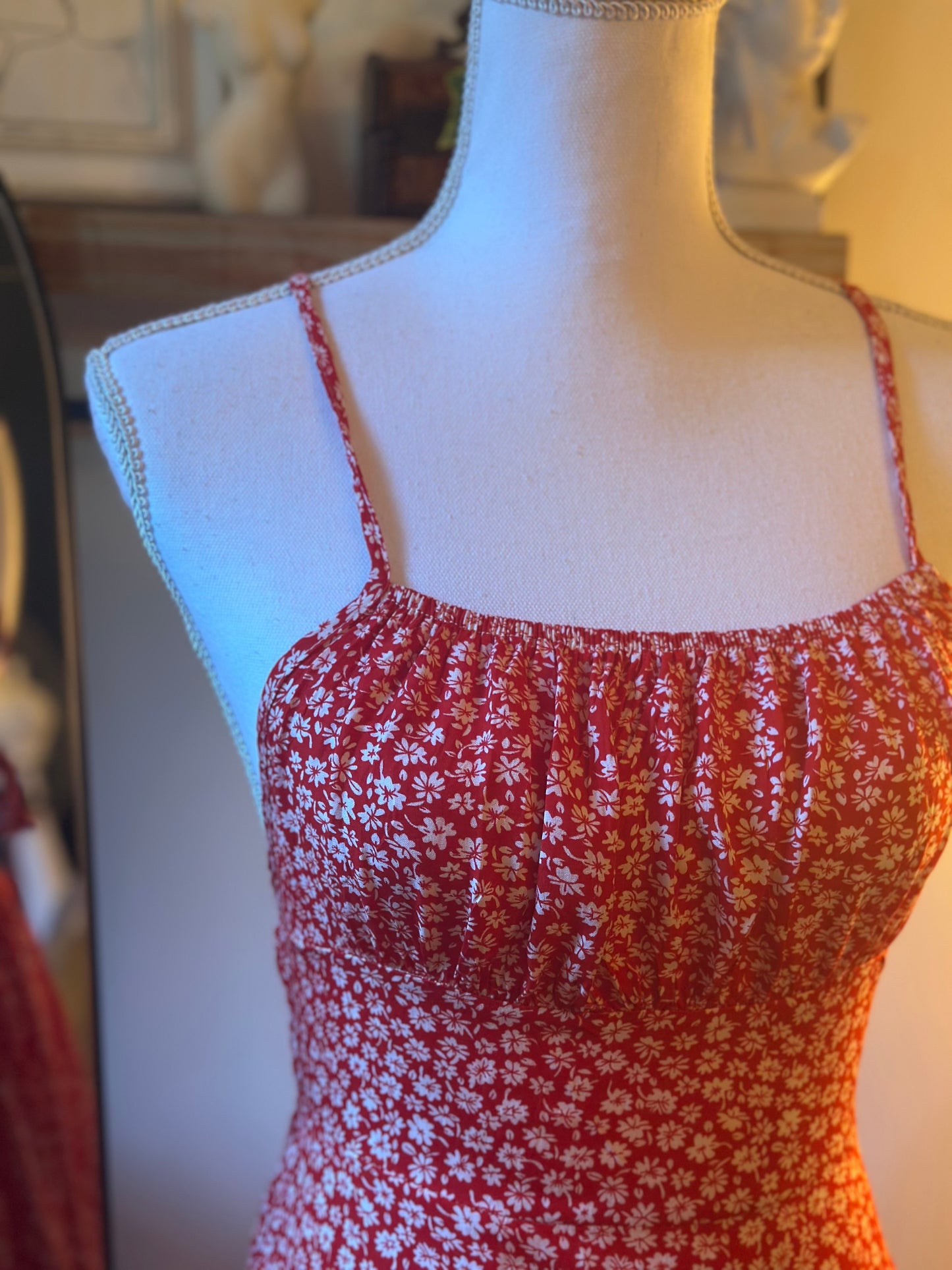 Robe courte à imprimé floral coloré T.36