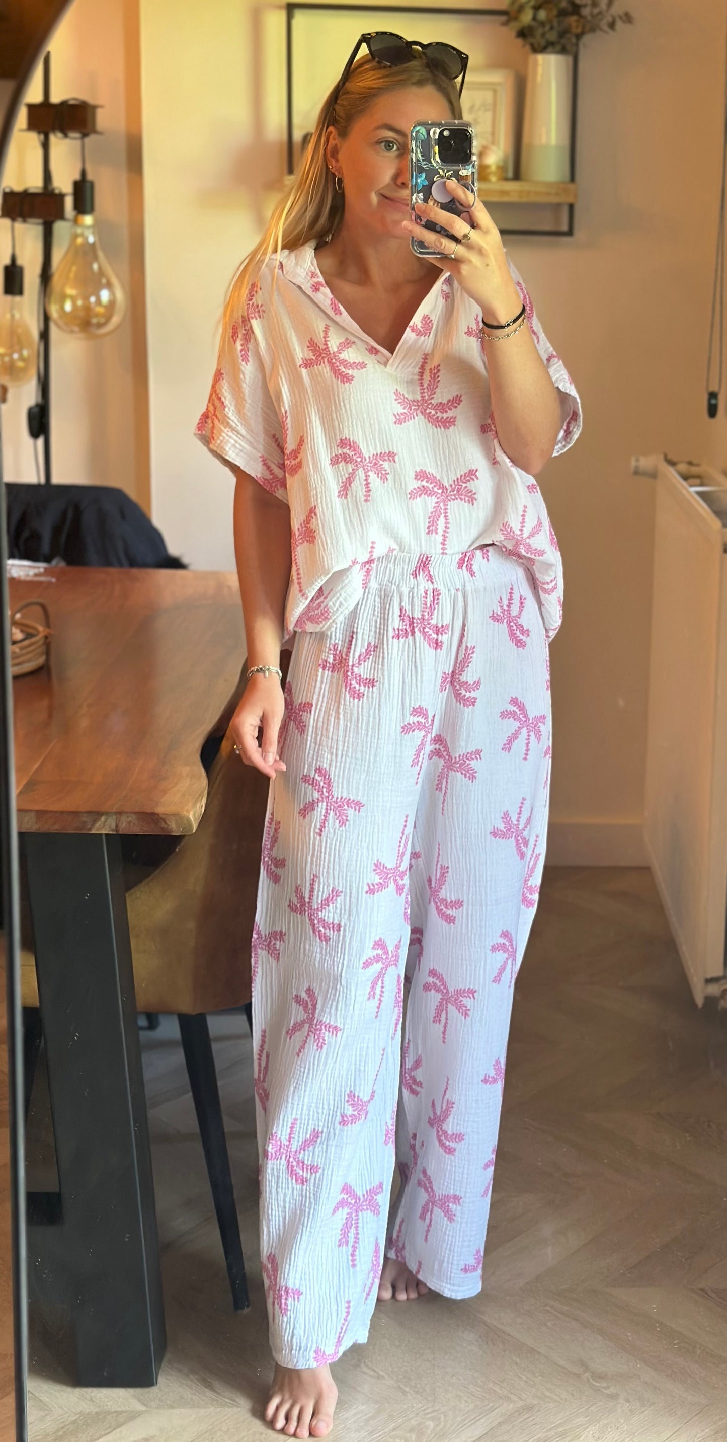 Ensemble d’été en gaze de coton blanc brodé de palmiers roses T.U