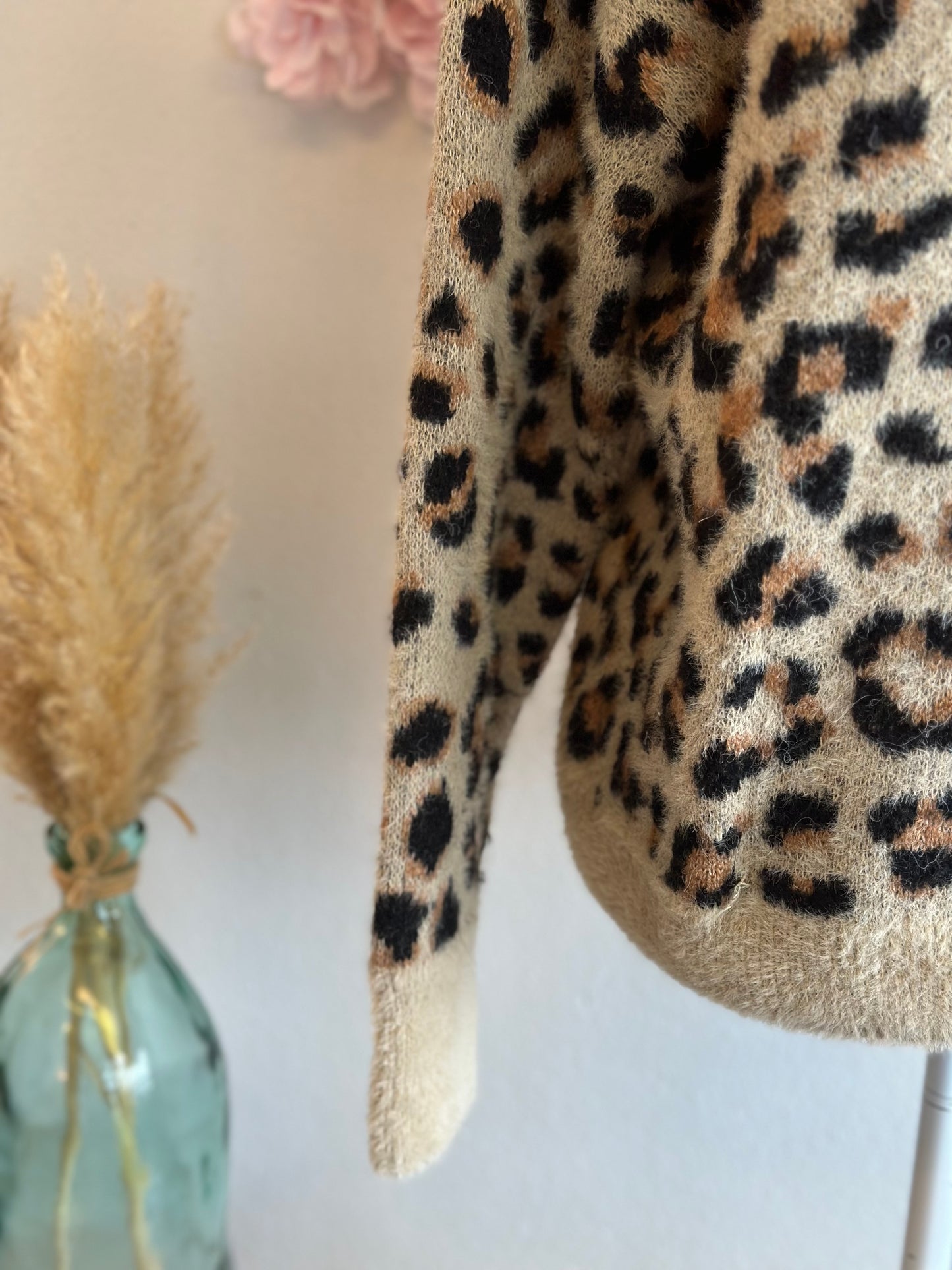 Pull doux à motifs léopard T.34