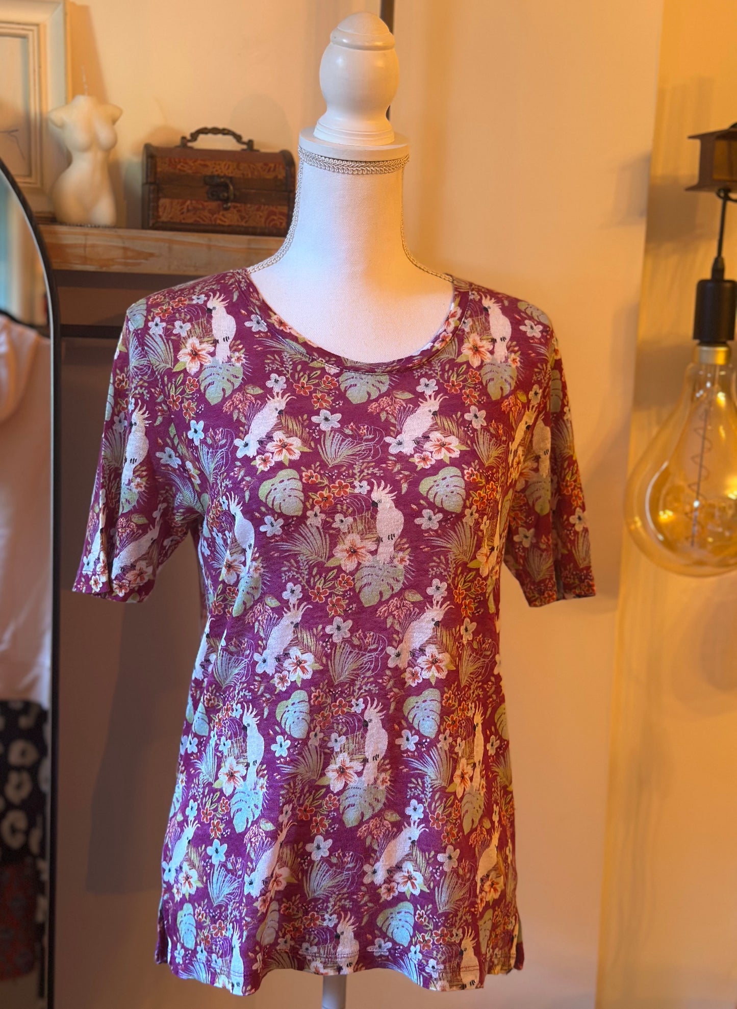 T-shirt imprimé perroquets et fleurs T.36
