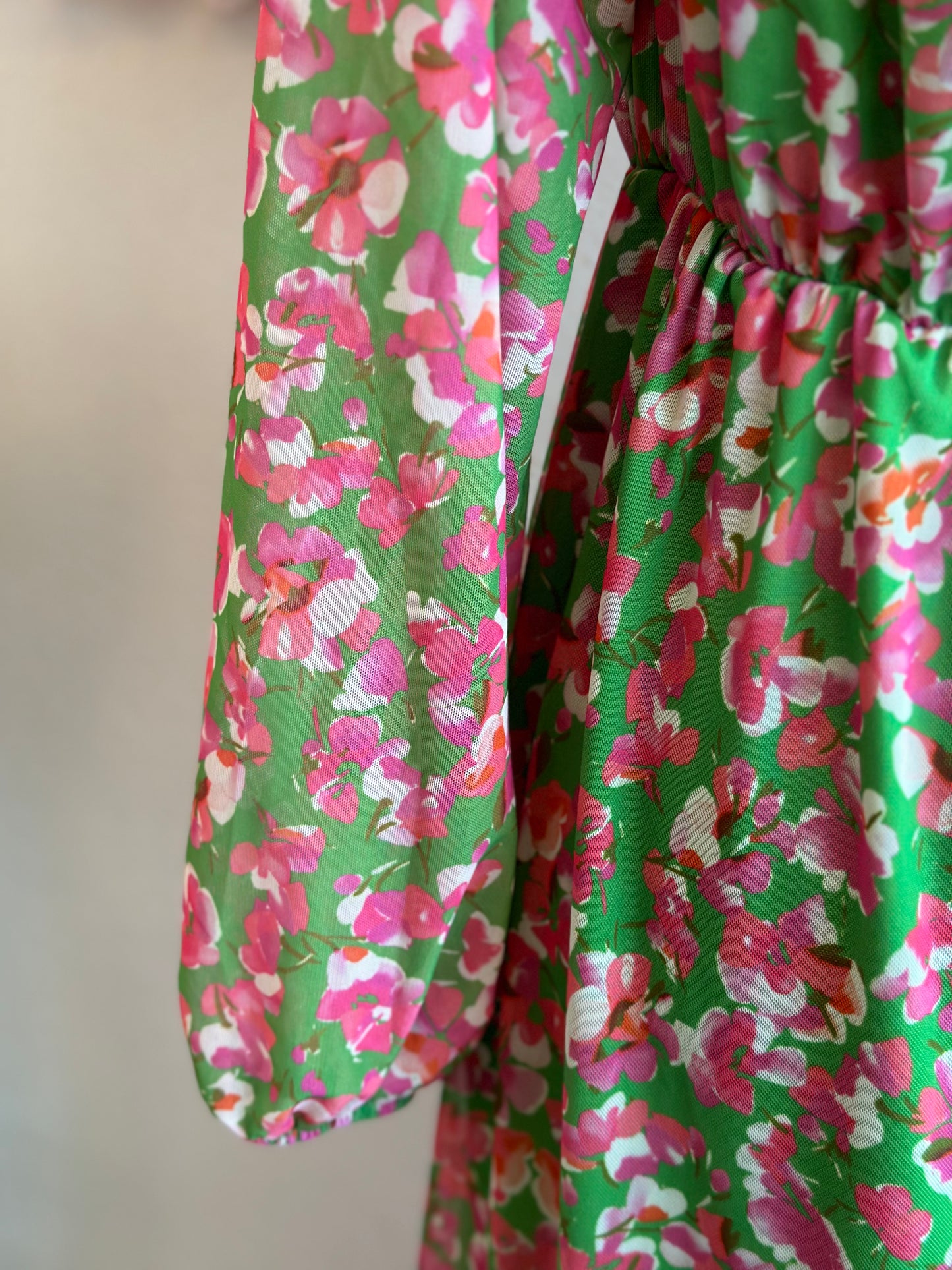 Robe longue d’été verte et rose à motifs fleuris, T.38