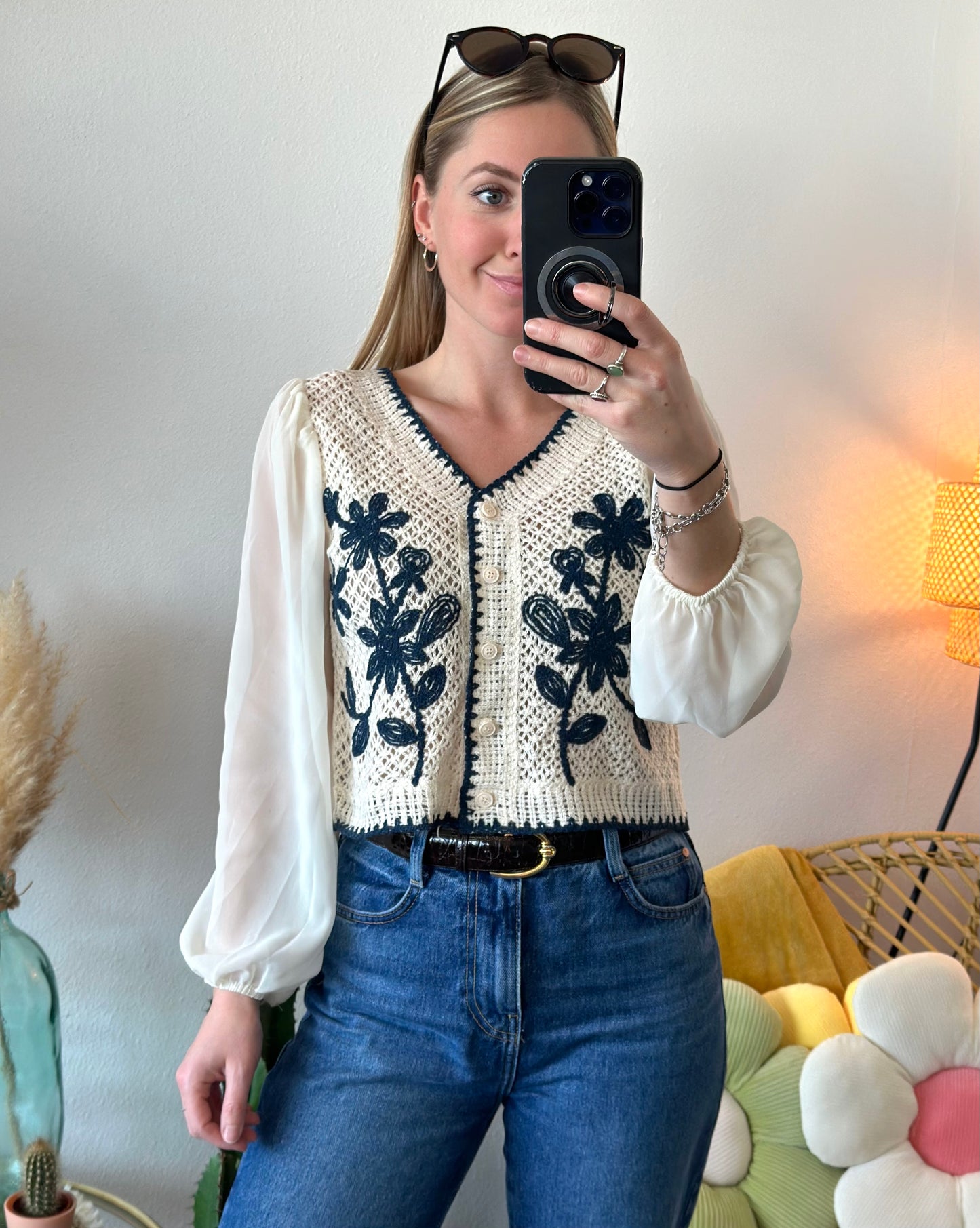 Top cardigan au crochet fleuri T.36