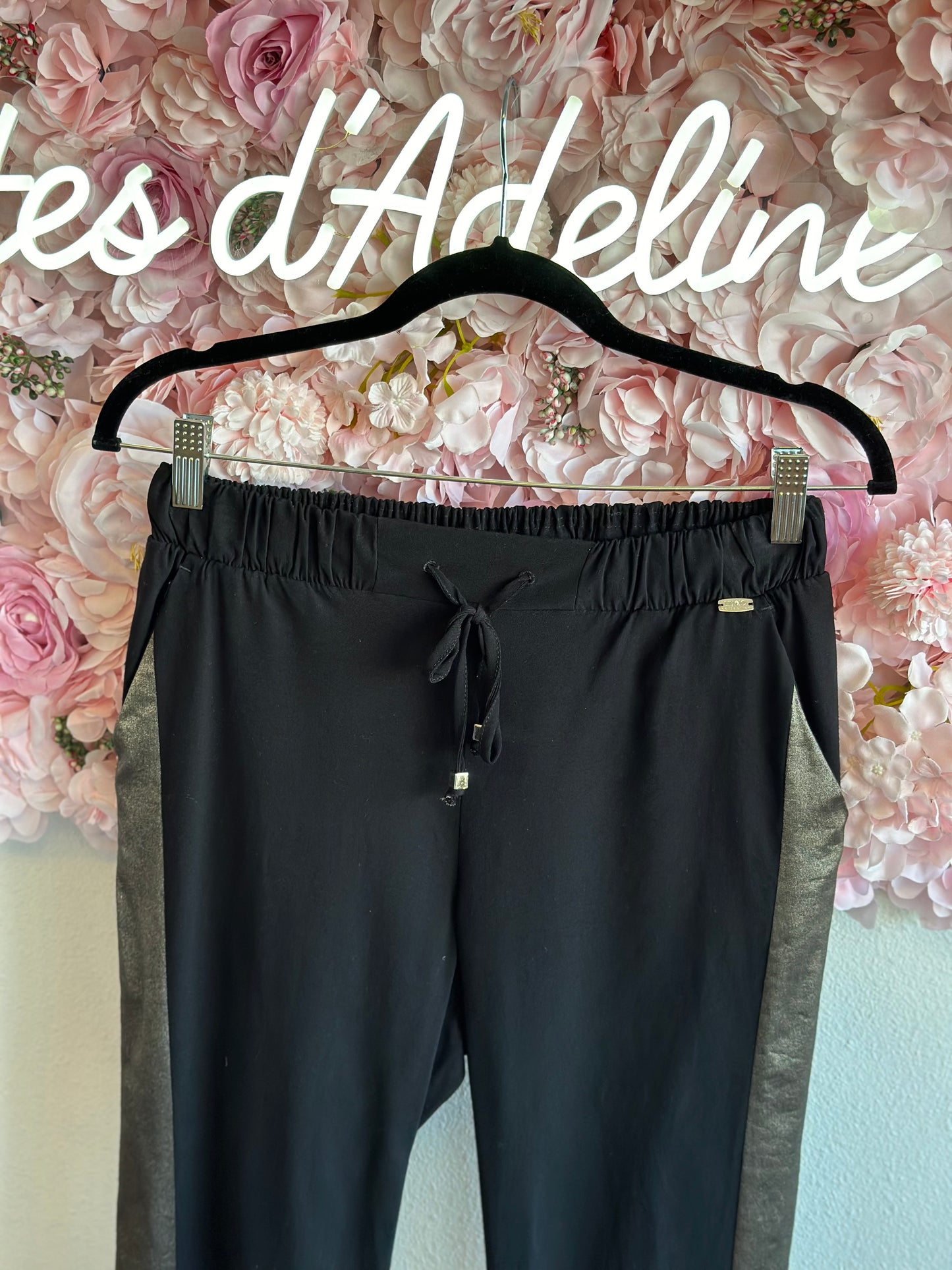 Pantalon noir et doré, T.36