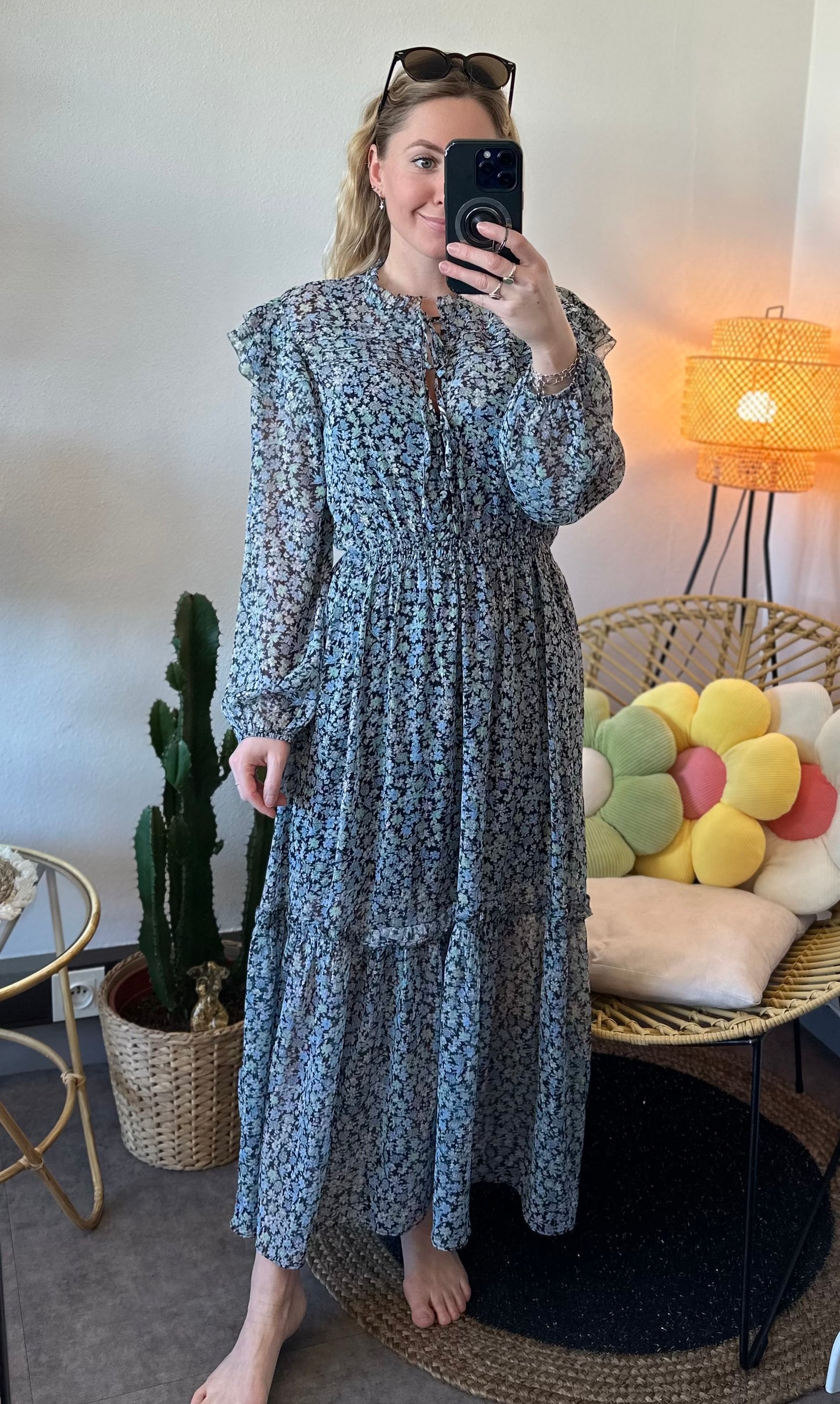 Robe longue bleu à motifs fleuris, modèle Renaza, T.36