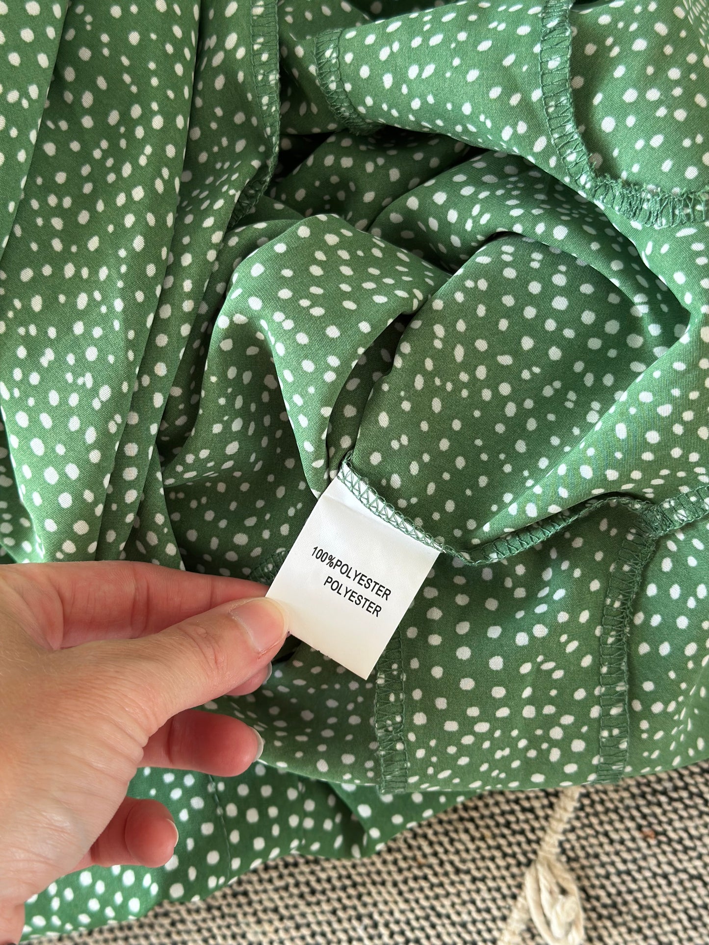 Robe fluide à volants verte à pois blancs T.38/40