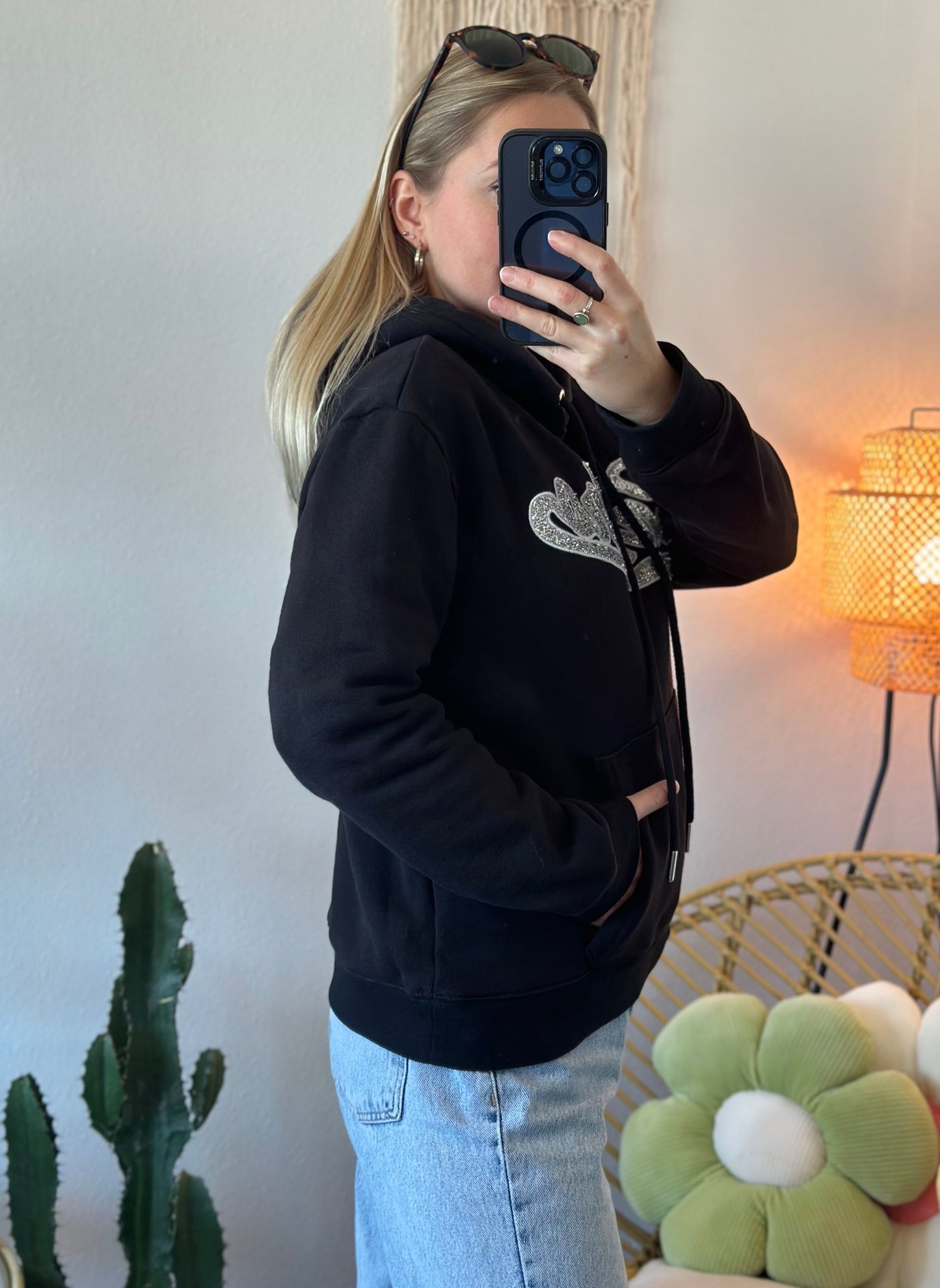 Sweat noir à capuche avec patch Sandro argenté, T.36