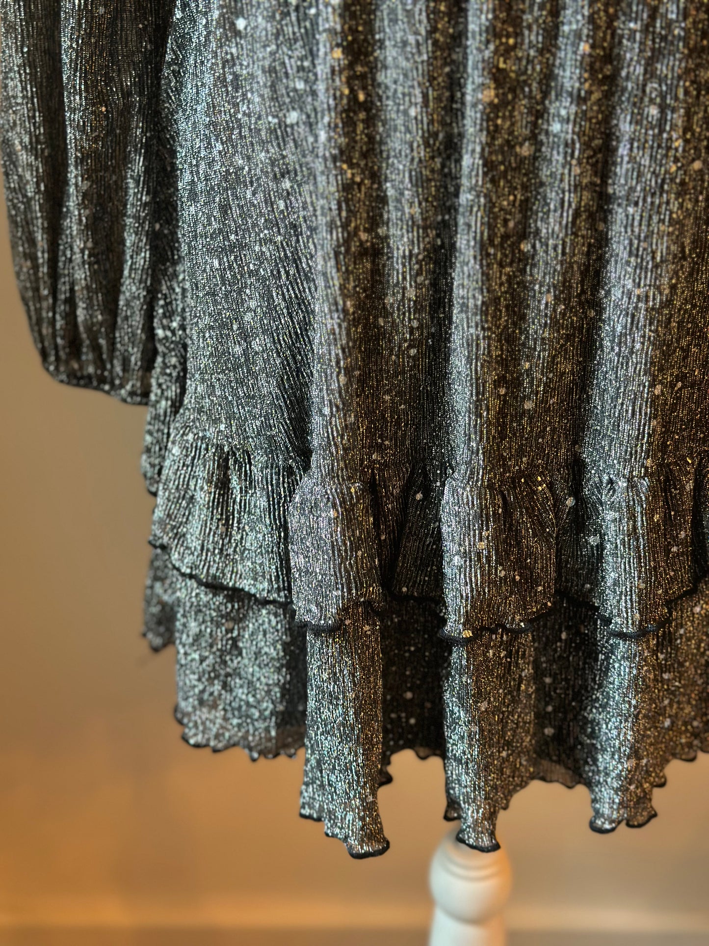 Robe de fête à sequins argentés T.38