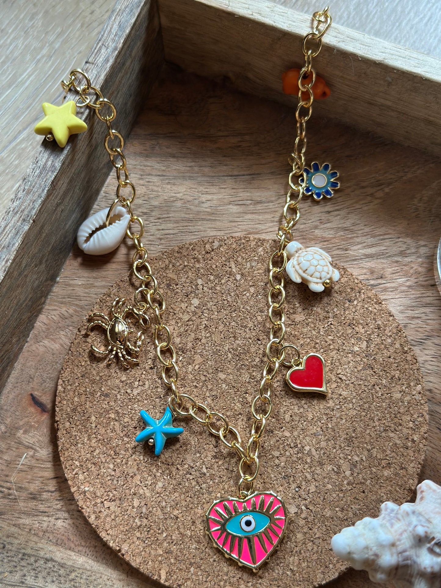 Collier doré acier inoxydable avec pendentifs tendance et colorés