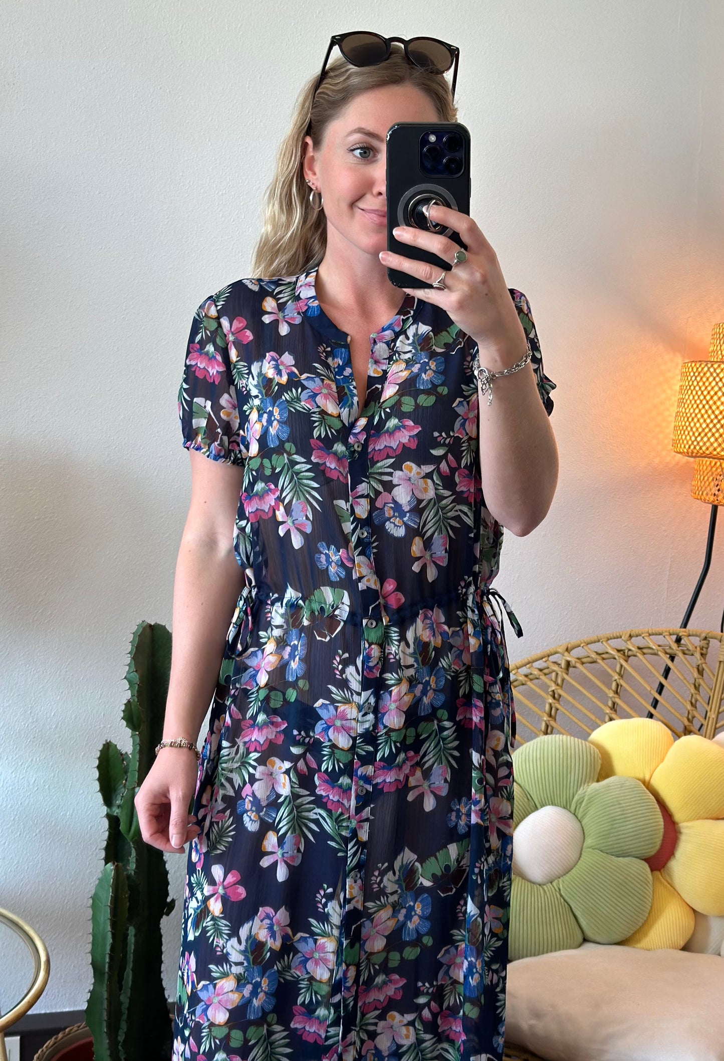 Robe longue en toile de viscose fleurie T.38